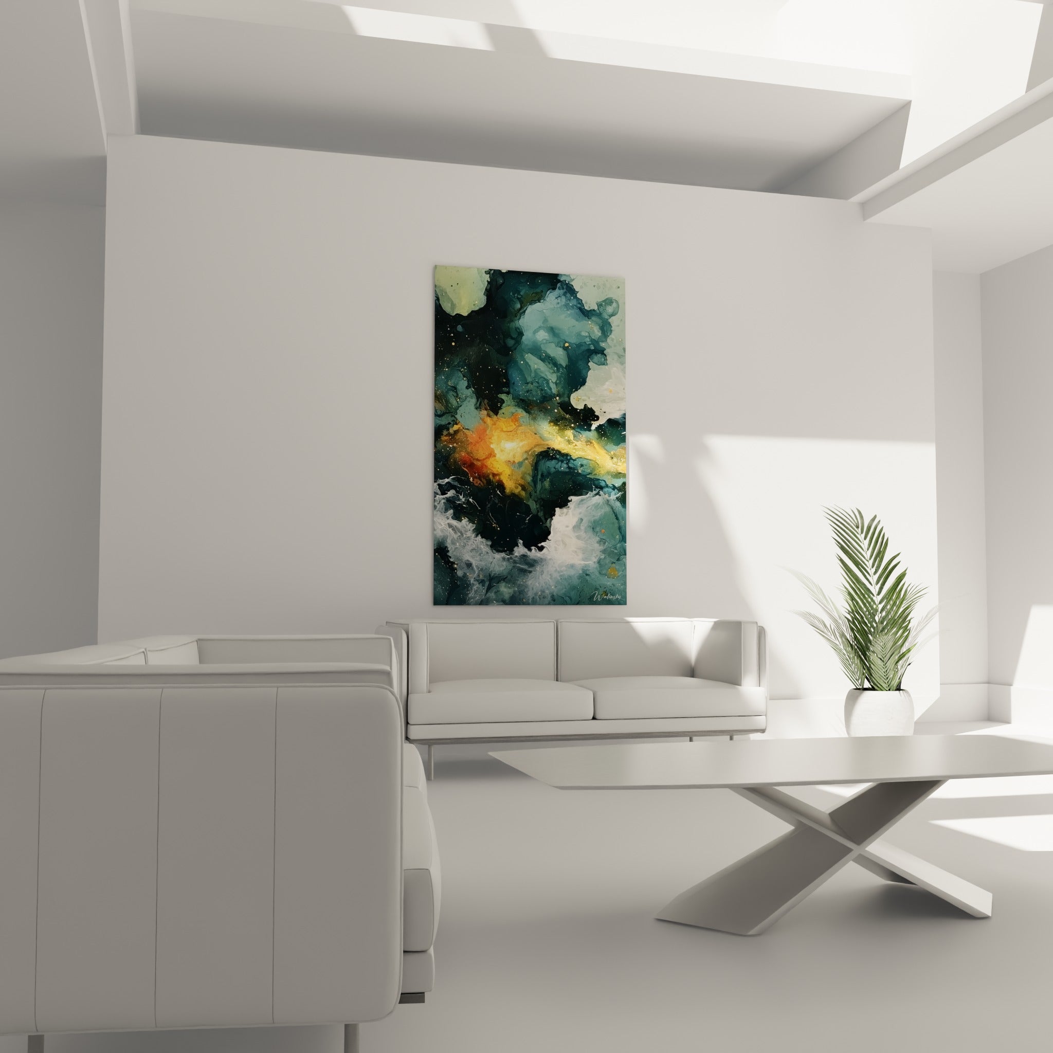 Composition fluide anthracite et dorée aux vagues blanches au-dessus d'un canapé dans un salon lumineux
