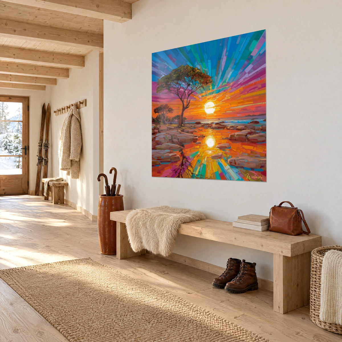 Tableau savane au soleil couchant, ciel rayonnant bleu et violet, reflet doré sur l'eau, vu de trois-quarts dans l'entrée d'un chalet