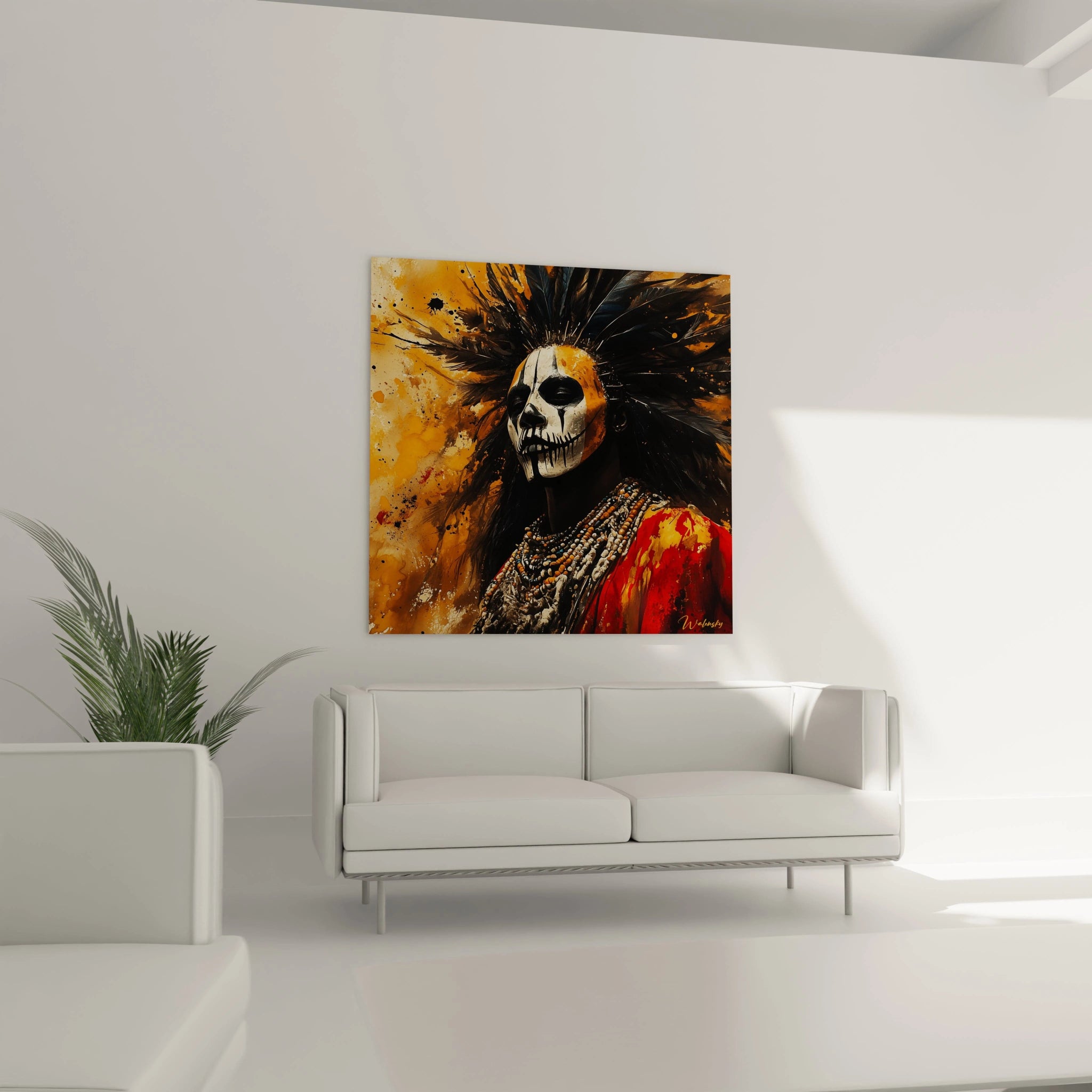 Tableau africain mural coloré représentant un visage peint en style tribal accroché dans un salon moderne