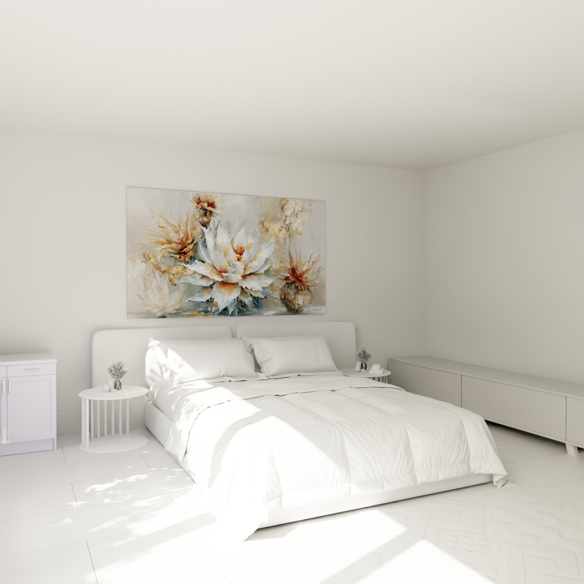 Fleur d'aloès blanche et terracotta peinte au couteau, au-dessus d'un lit dans une chambre claire