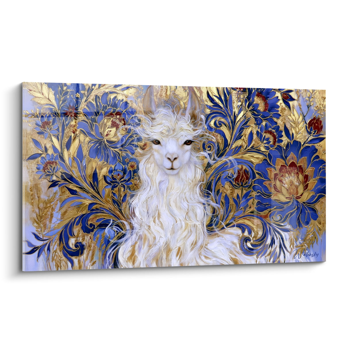 Alpaga blanc au regard serein entouré de fleurs bleu marine et dorées sur fond ornemental