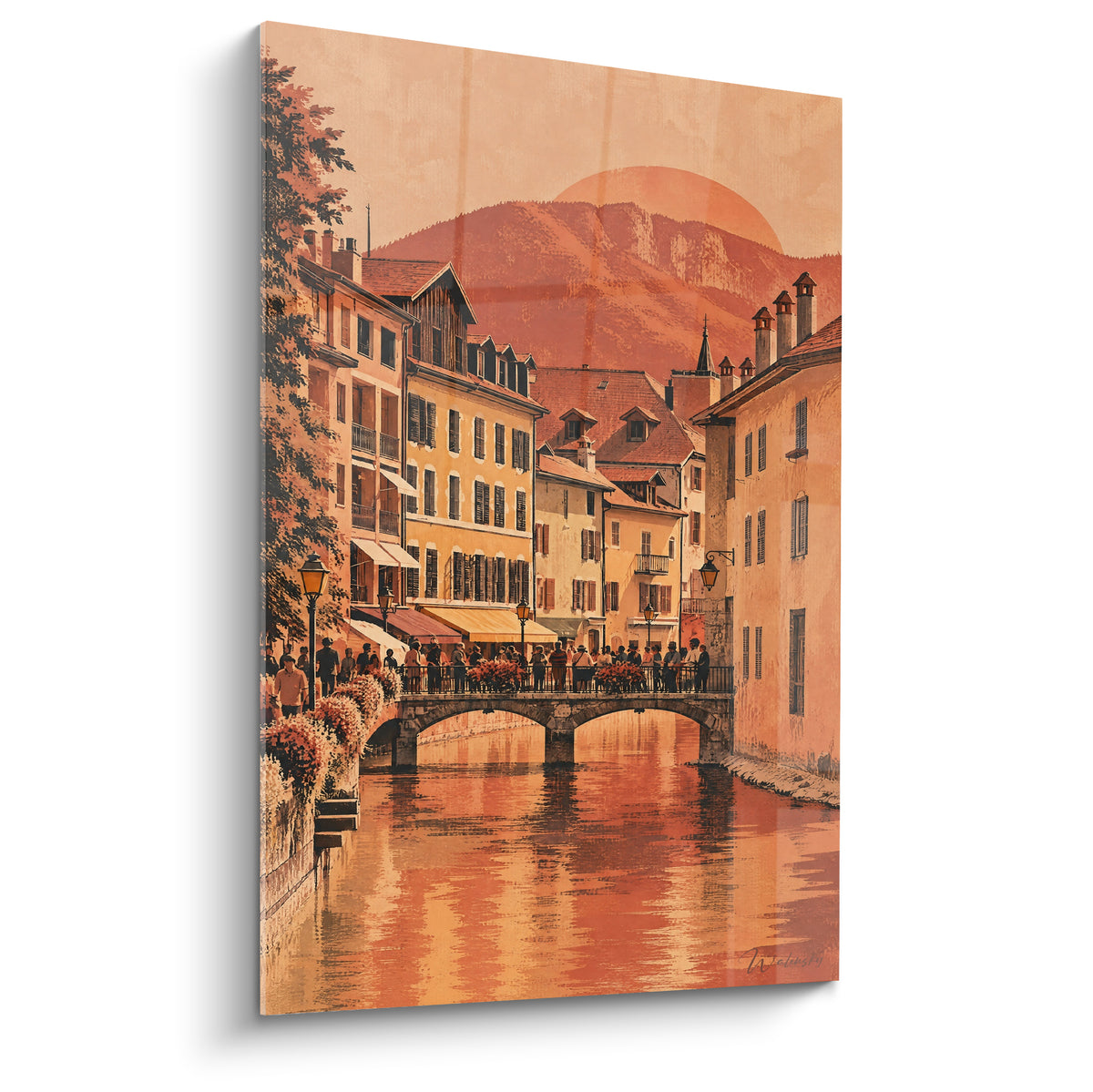 Pont fleuri sur un canal ocre et terracotta, foule discrète, montagne au couchant en arrière-plan