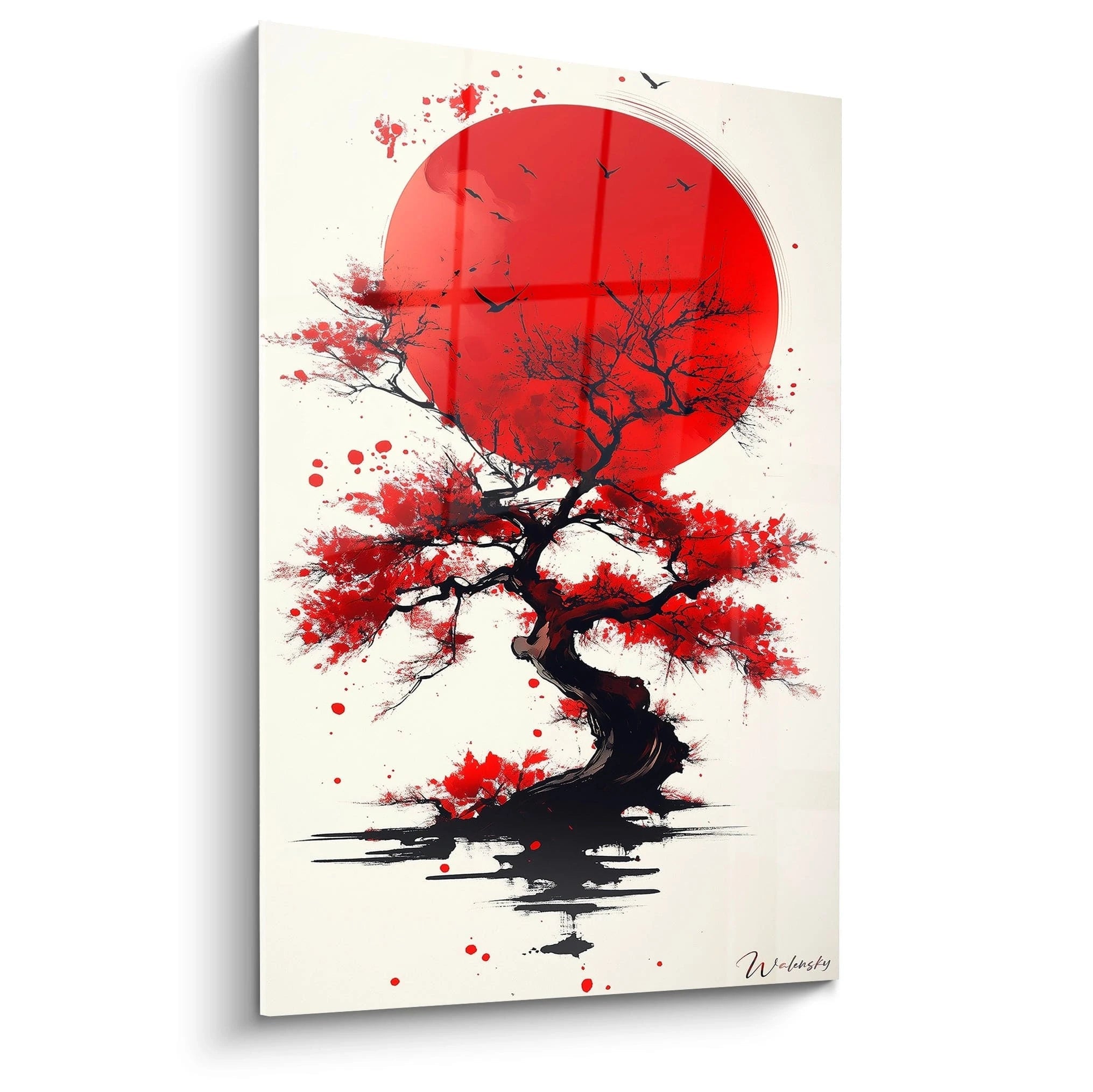 Un tableau japon représentant un érable aux branches torsadées et feuillage rouge écarlate devant un soleil rouge vif sur fond beige clair, avec des éclaboussures d'encre noire et rouge créant une texture dynamique et des silhouettes d'oiseaux en vol.