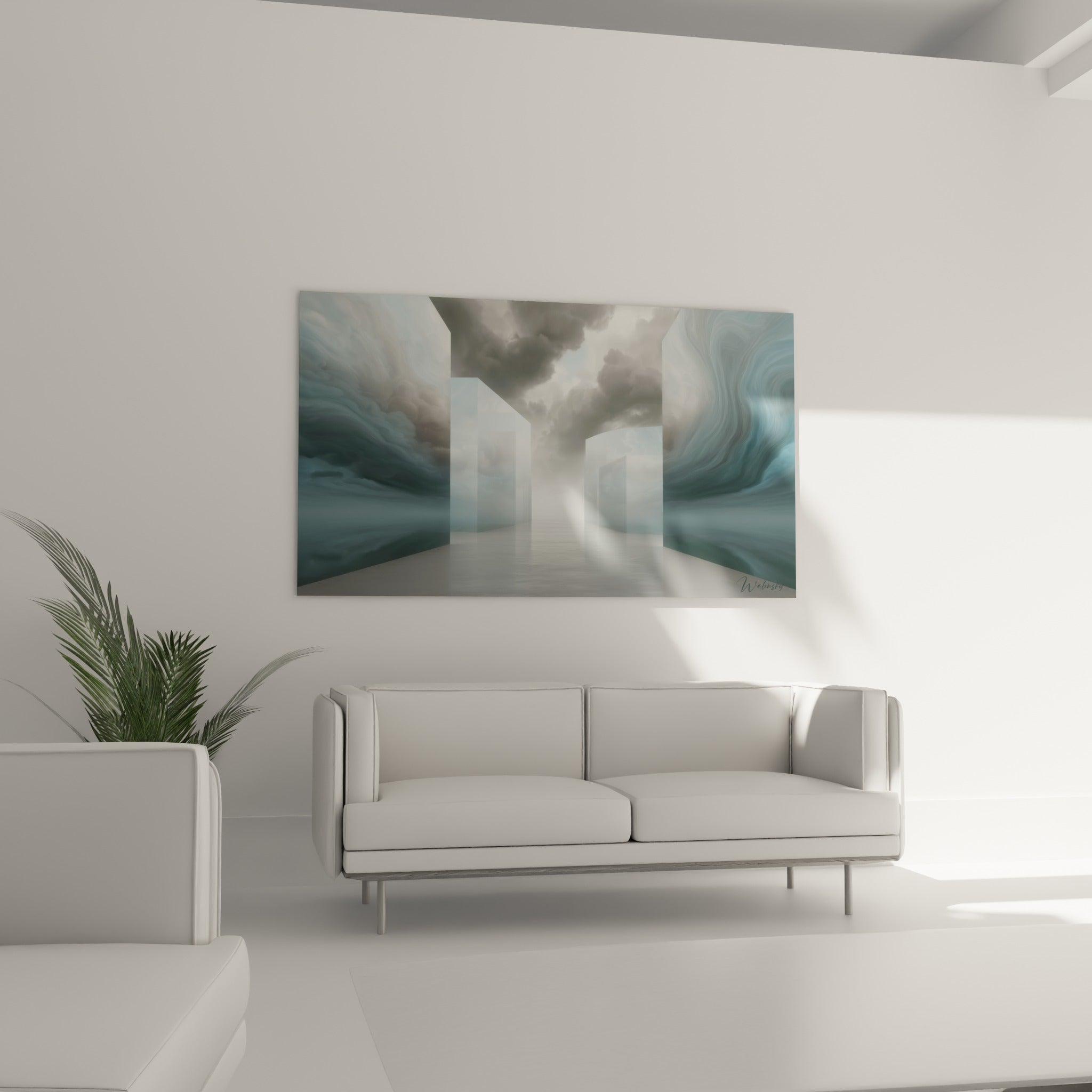Panneaux de verre bleu marine et nuages gris d'Architecture abstrait au-dessus d'un canapé dans un salon lumineux