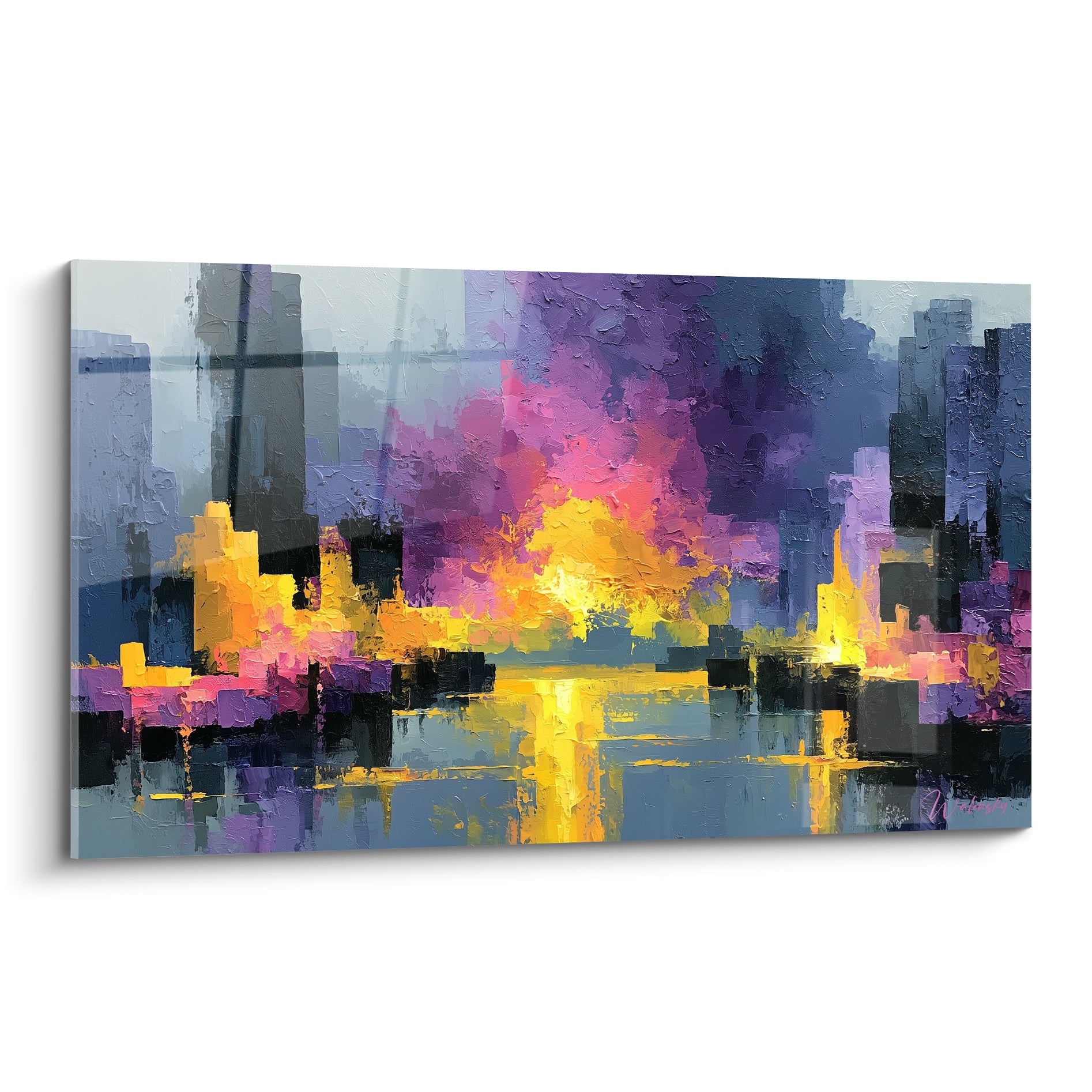 Skyline abstraite dorée et violette, tours anthracite reflétées dans une eau lumineuse et texturée