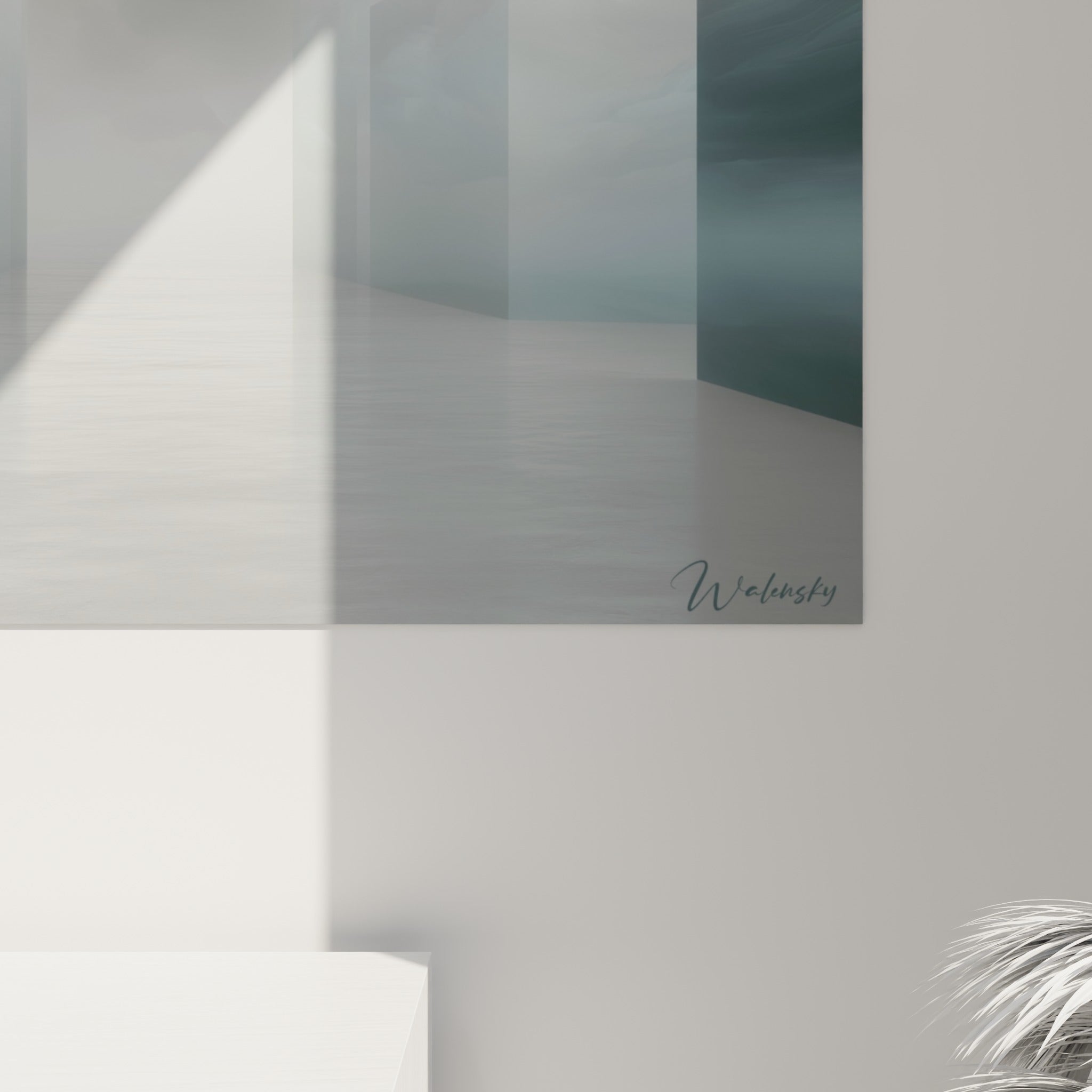 Grain et transparence du verre bleu pastel et gris anthracite visibles de près sur ce tableau architecture abstrait