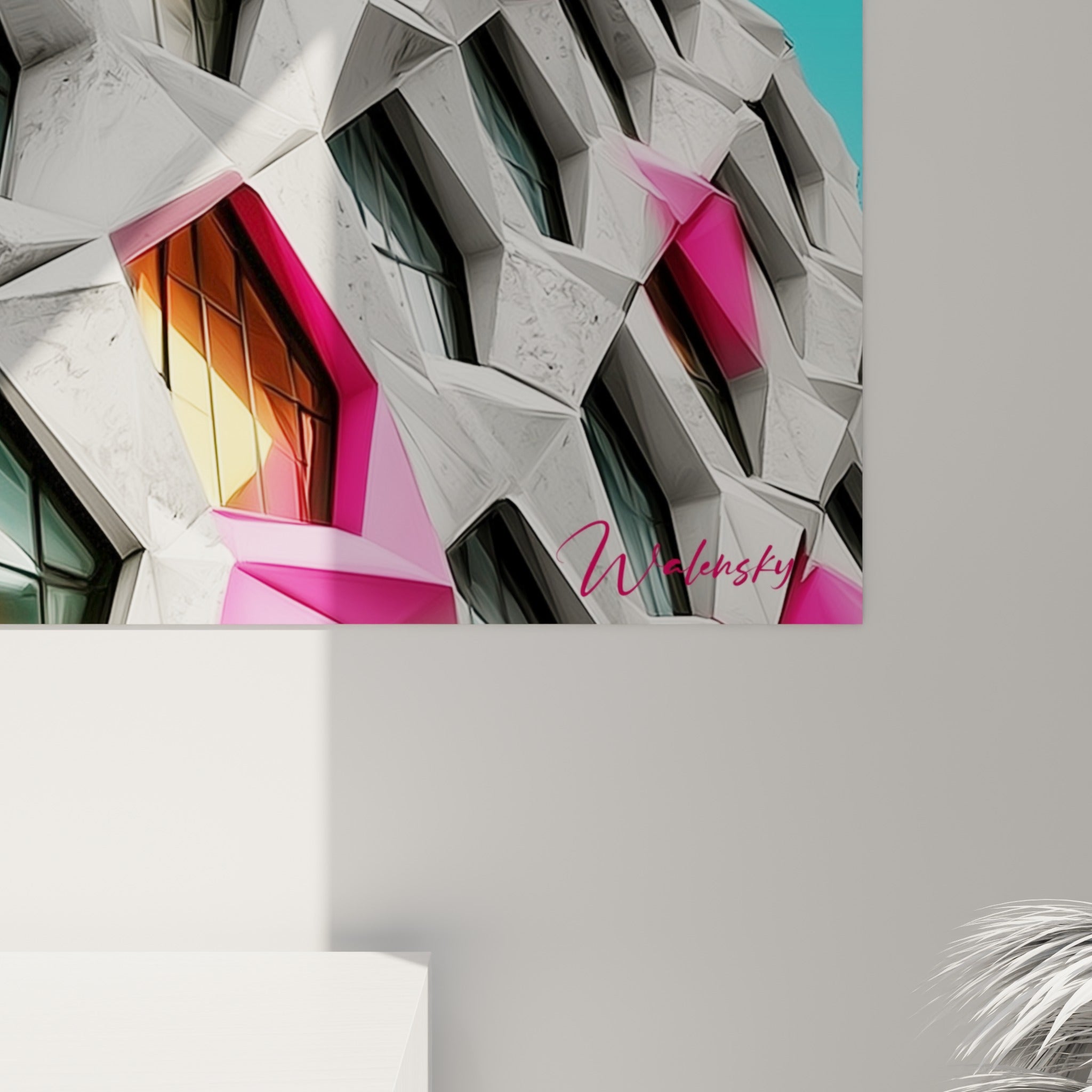 Détail des triangles blancs texturés et reflets roses fluo sur la matière imprimée du tableau