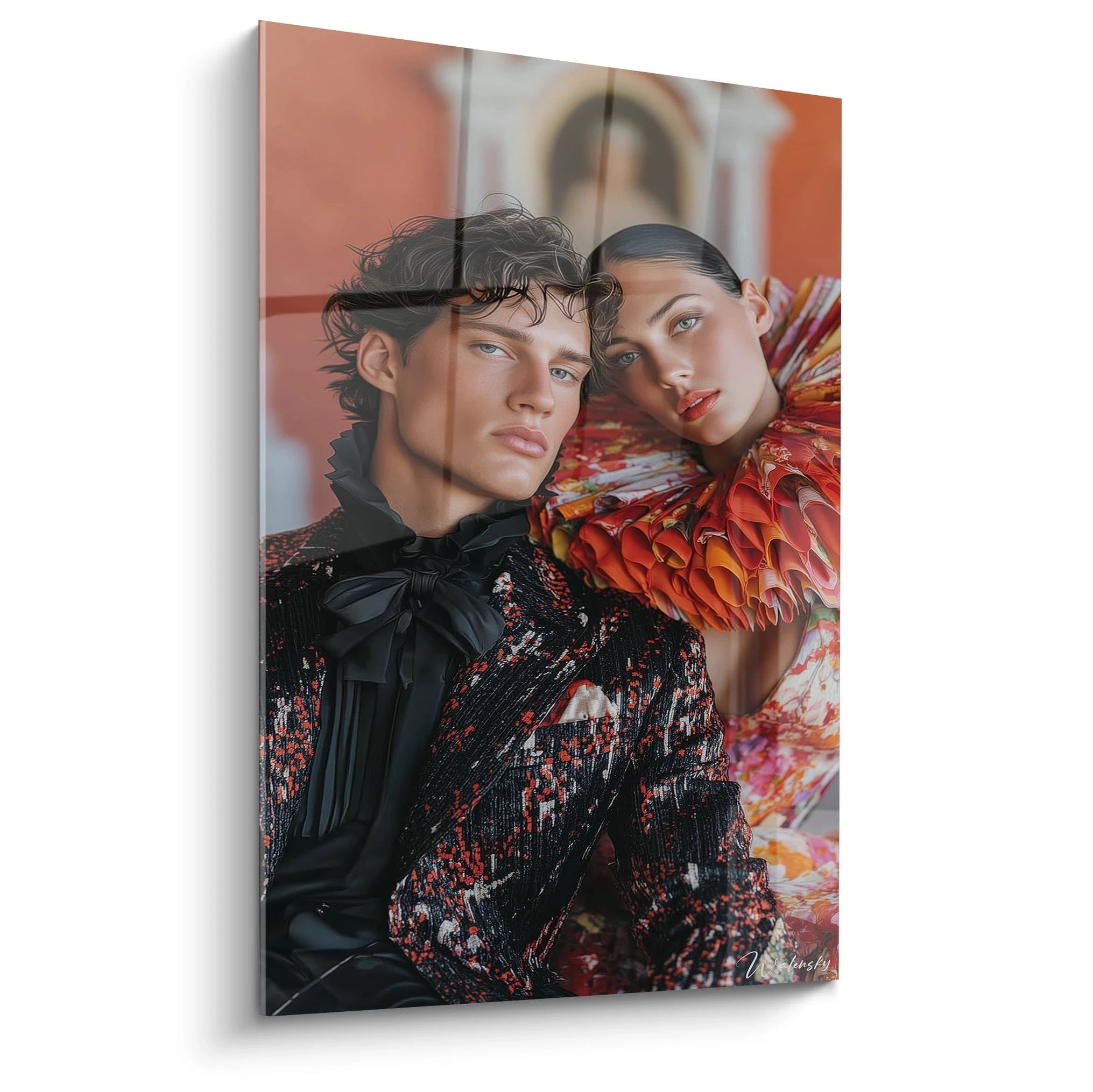 Tableau portrait art contemporain avec un couple élégant en vêtements créatifs sur fond artistique