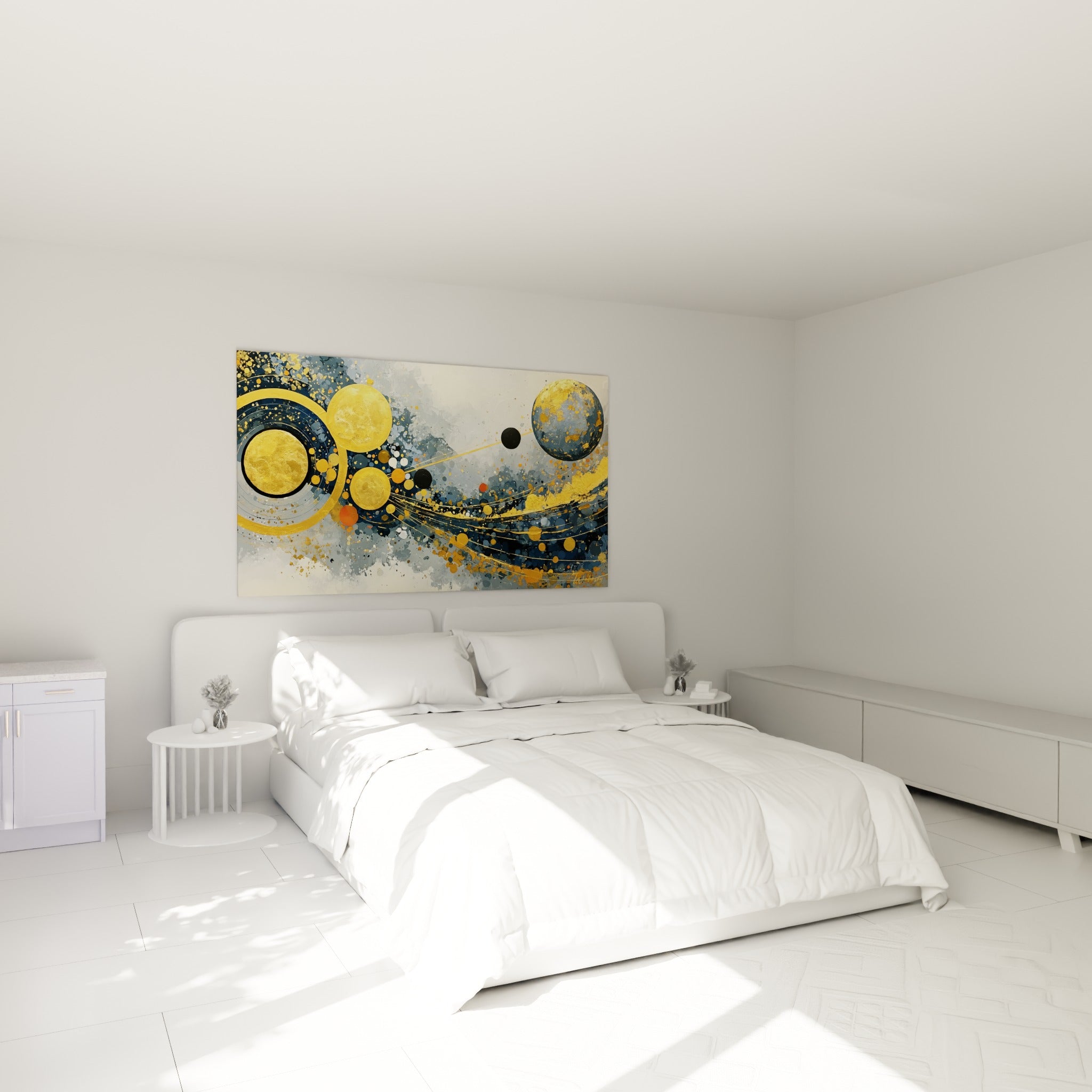 Cercles dorés et bleu marine en orbite, tableau abstrait accroché au-dessus d'un lit dans une chambre claire