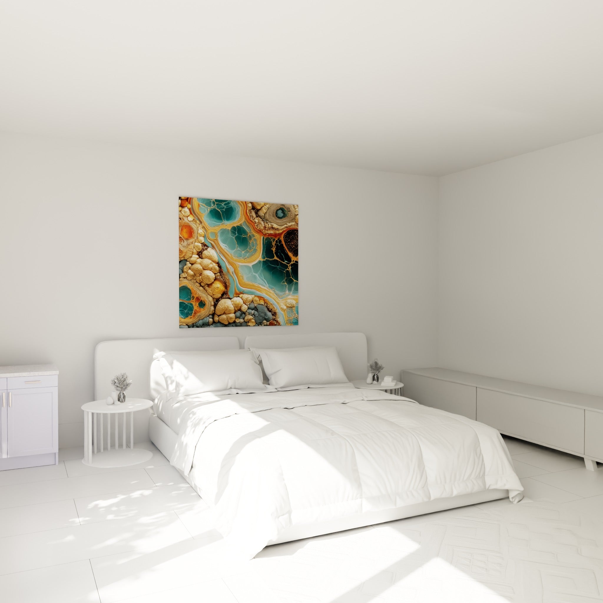Formations minérales turquoise et dorées se déploient au-dessus d'un lit dans une chambre claire