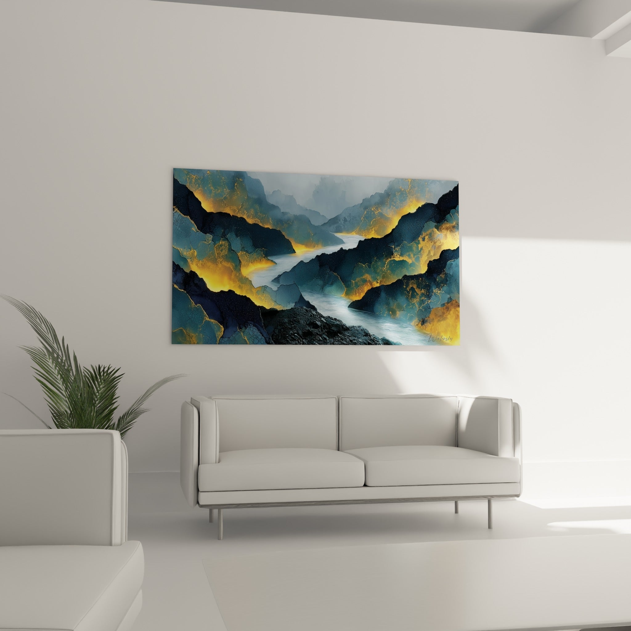 Paysage minéral doré et anthracite accroché au-dessus d'un canapé dans un salon lumineux