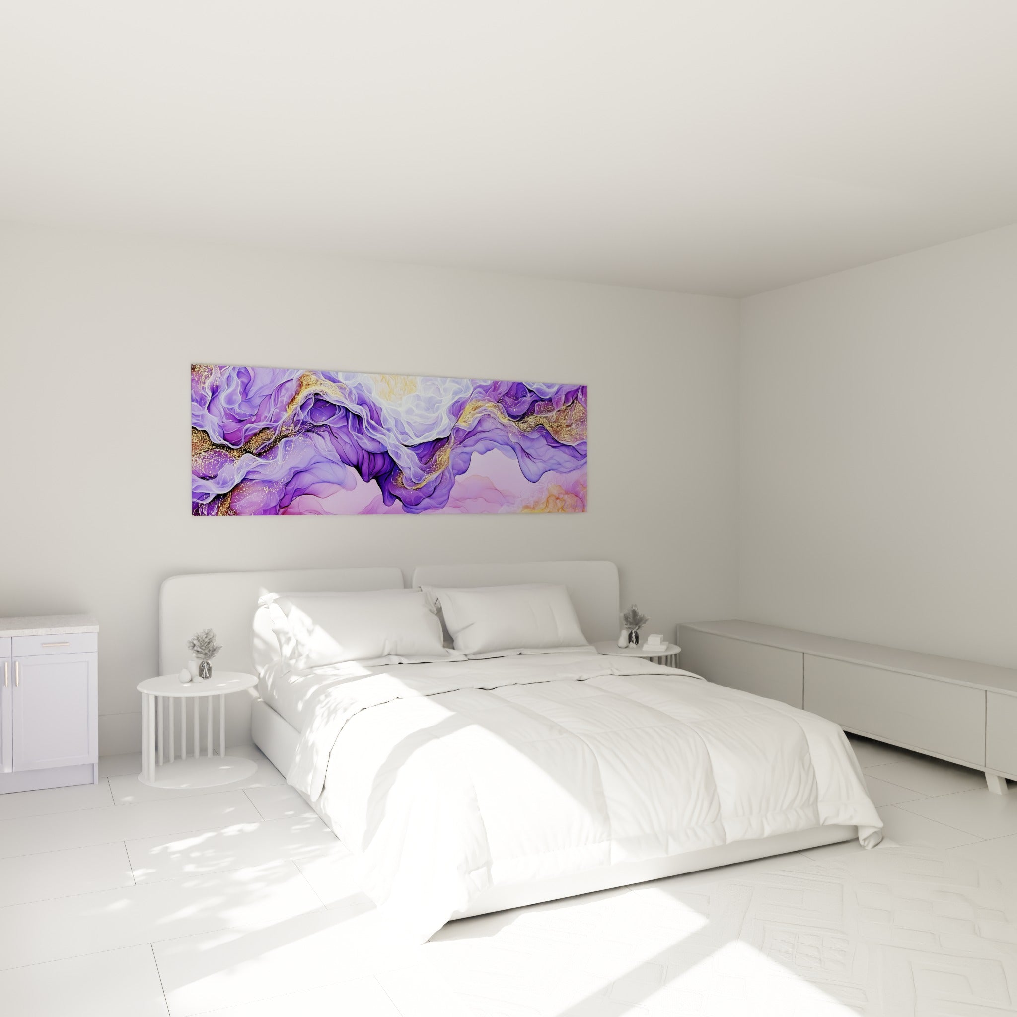 Volutes violettes et dorées d'un tableau artistique abstrait au-dessus d'un lit dans une chambre claire