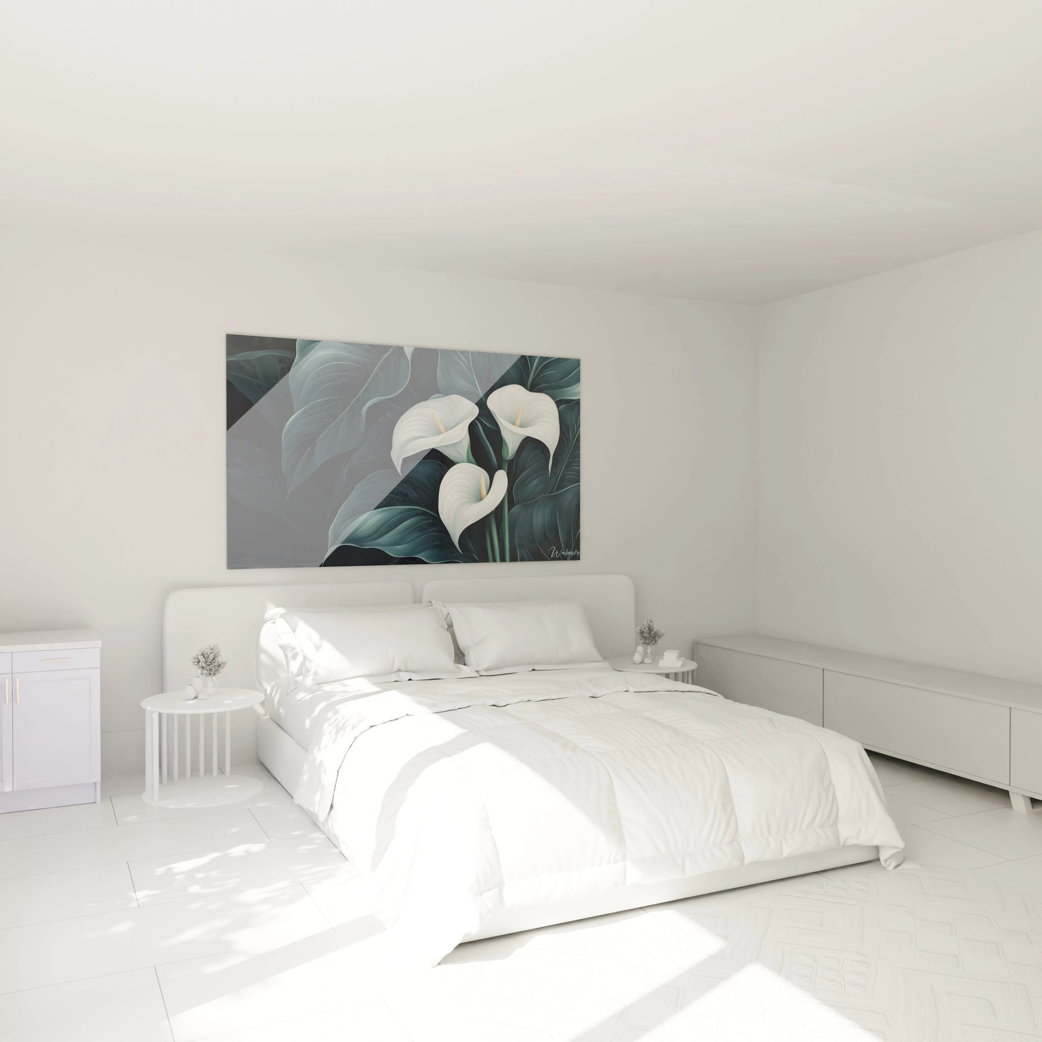 Un tableau Arum nature mettant en scĂšne des arums blancs Ă©lancĂ©s entourĂ©s dâun feuillage dense vert foncĂ©, avec un jeu de contrastes lumineux et des dĂ©tails prĂ©cis sur les nervures des feuilles.