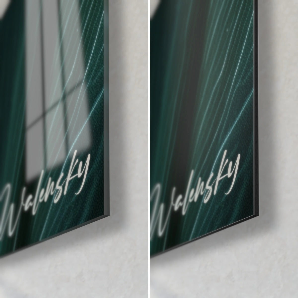 Tableau fleur d'arum, coin bas droit : feuille vert profond veinée, signature Walensky, verre brillant à gauche et Dibond mat à droite