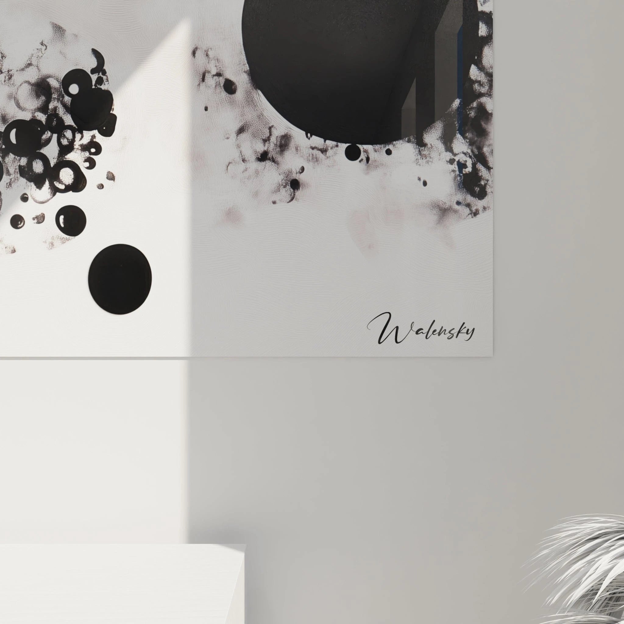 Tableau tacheté noir et blanc de Walensky, design moderne avec des sphères et une texture artistique