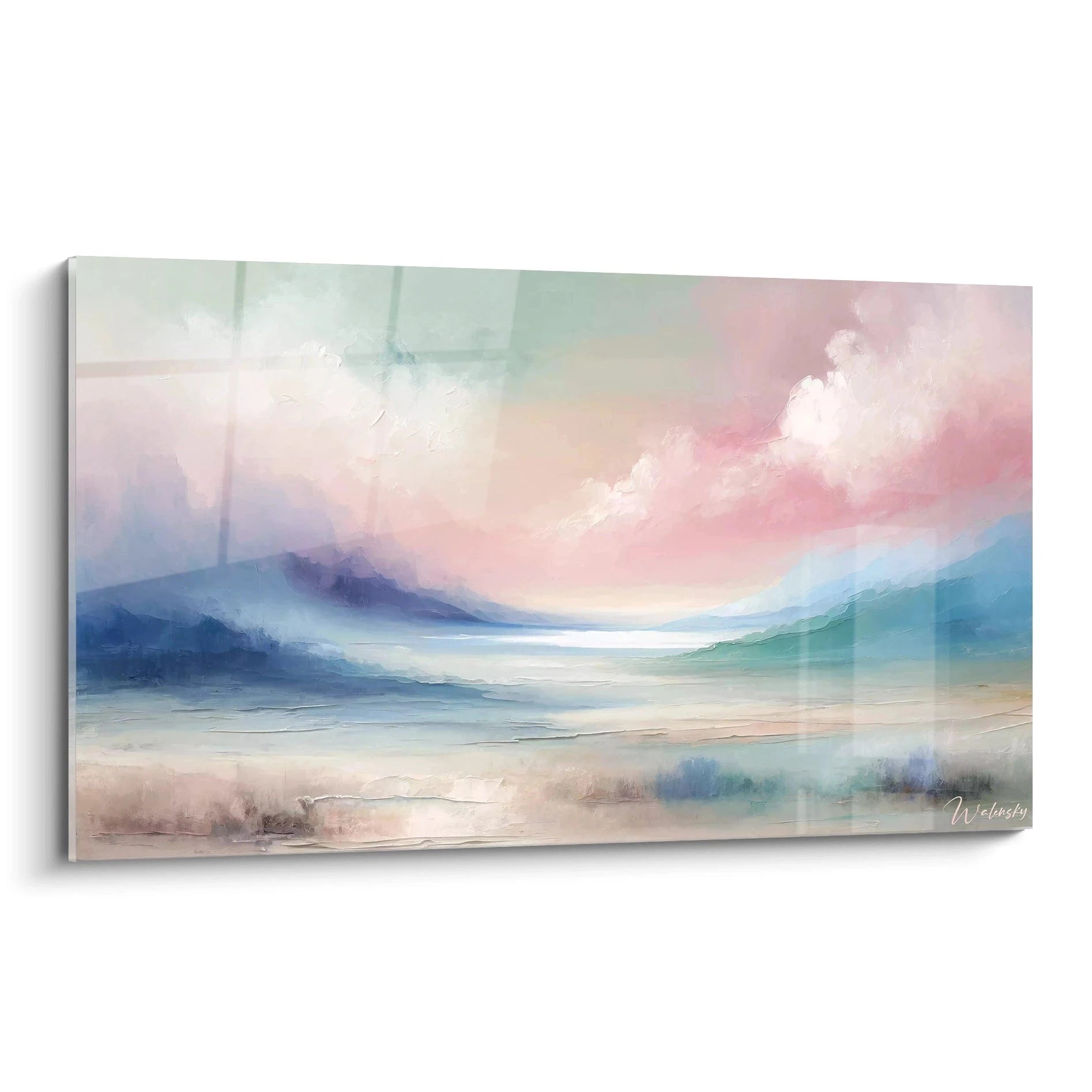 Un tableau abstrait de paysage marin avec montagnes bleu-violet et vertes encadrant une étendue d'eau. Le ciel présente un dégradé de rose, blanc et turquoise pâle. Les textures sont lisses avec des coups de pinceau visibles et des superpositions de couleurs diaphanes.