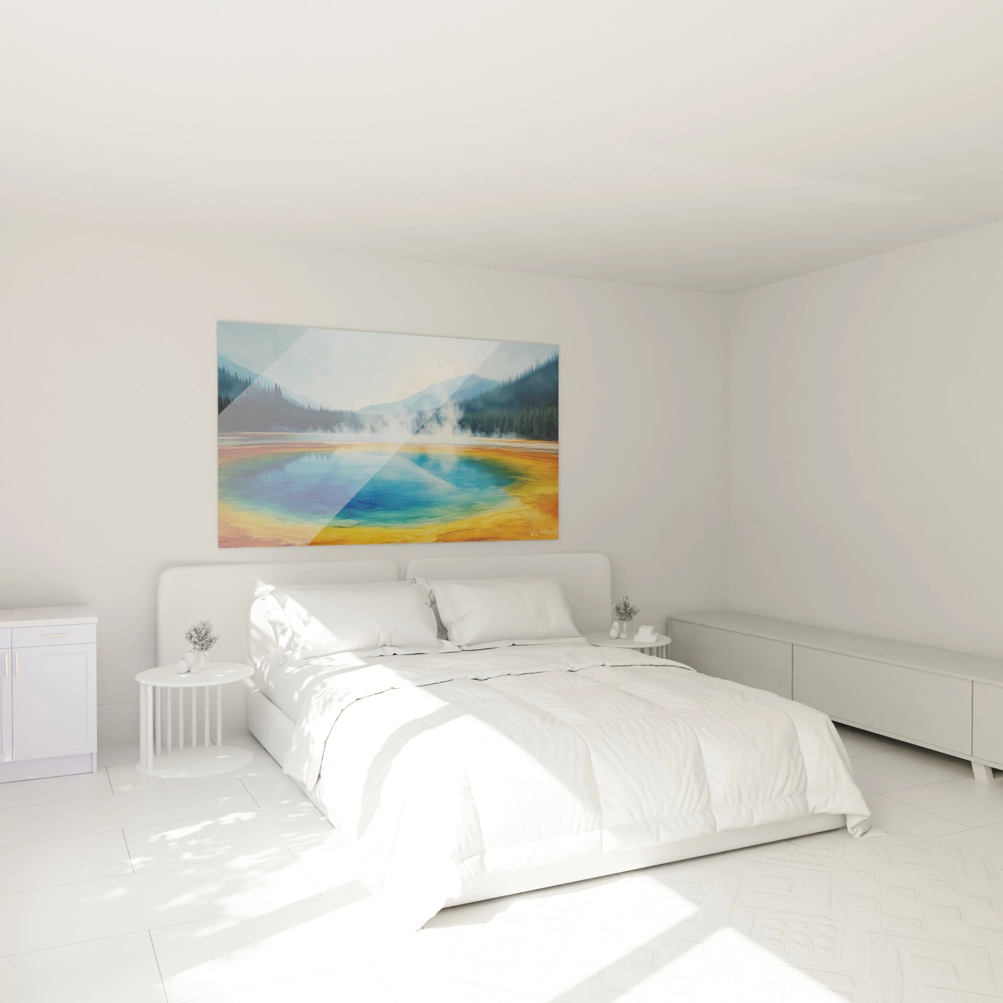 Un tableau géothermique montrant un cercle d'eau turquoise cristalline encadré d'anneaux concentriques orange et jaune doré, bordé de forêts denses et montagnes bleutées, avec des brumes blanches flottant au-dessus de la surface réfléchissante.