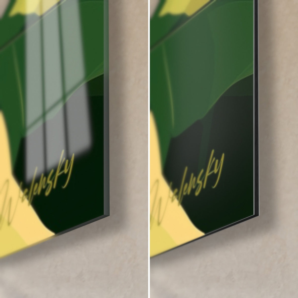 Tableau fleur ivoire, coin bas droit, signature dorée sur fond vert profond, verre brillant et Dibond mat, tranche de 3 mm