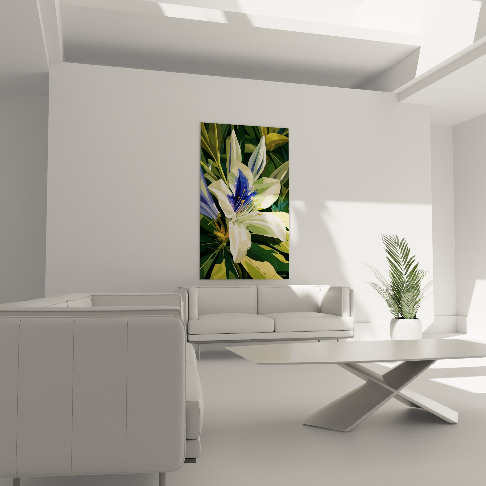 Pétales blanc ivoire et cœur bleu indigo de l'azalée, au-dessus d'un canapé dans un salon lumineux