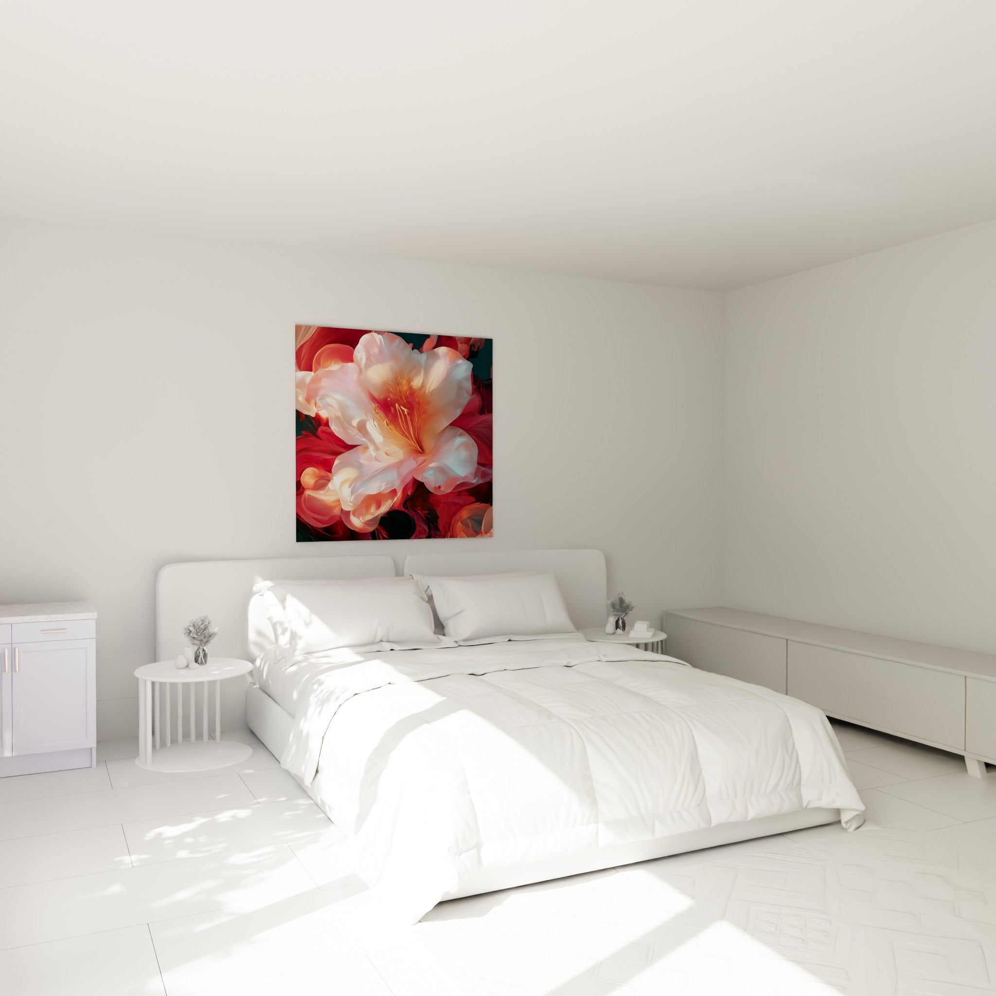 Pétales nacrés d'azalée blanche et corail déployés au-dessus d'un lit dans une chambre claire