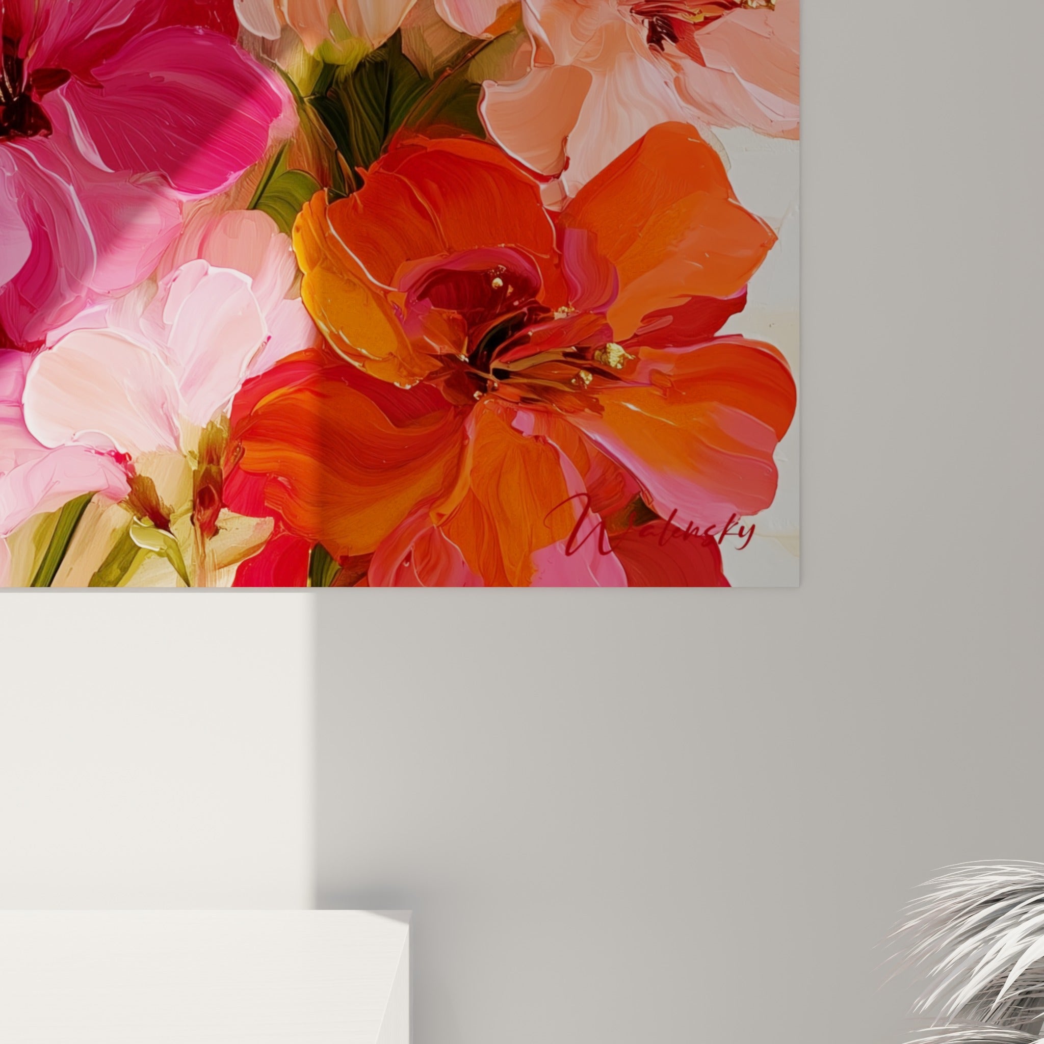 Détail des pétales d'azalée montrant les empâtements roses et orangés en gros relief