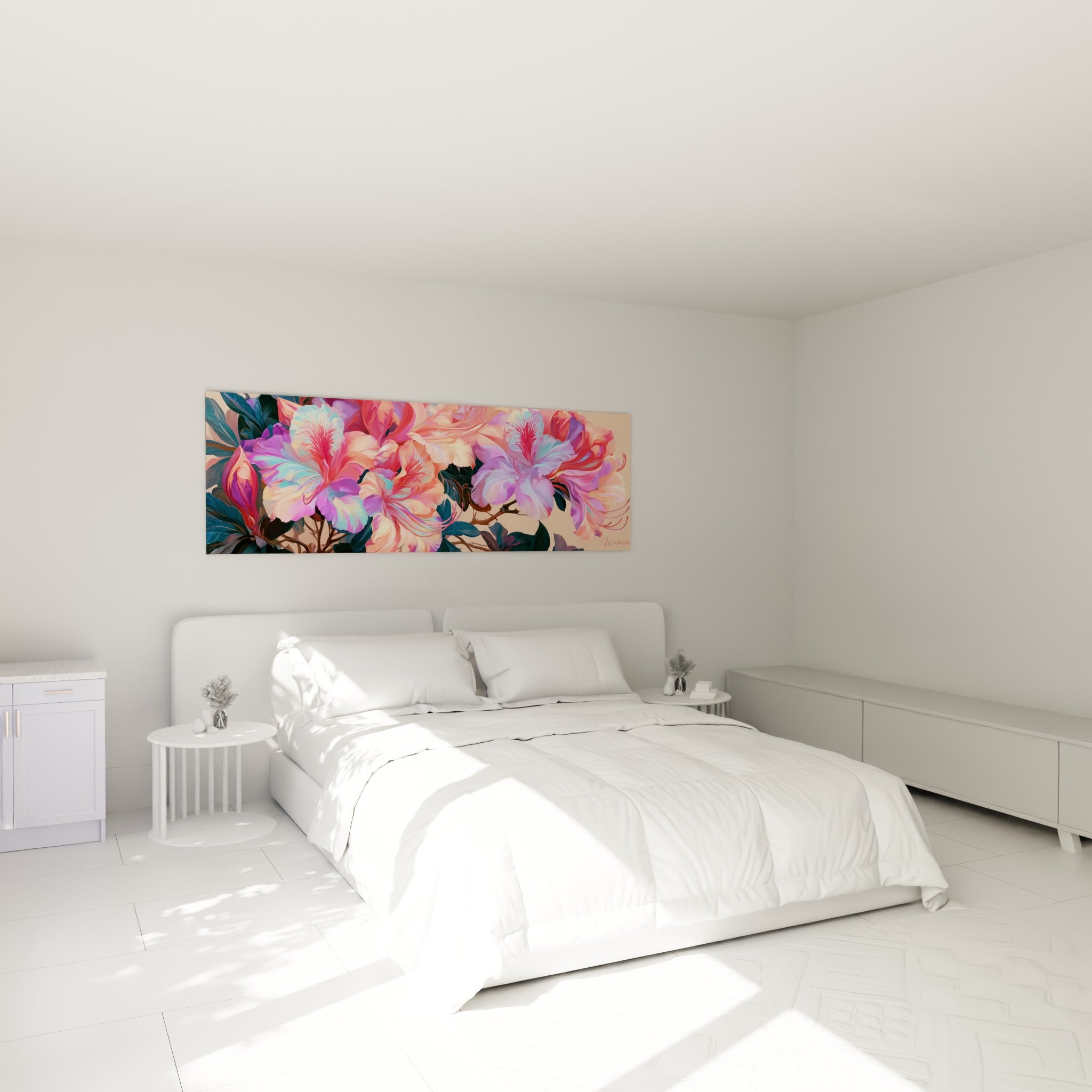 Fleurs d'Azalée corail et turquoise déployées au-dessus d'un lit dans une chambre claire