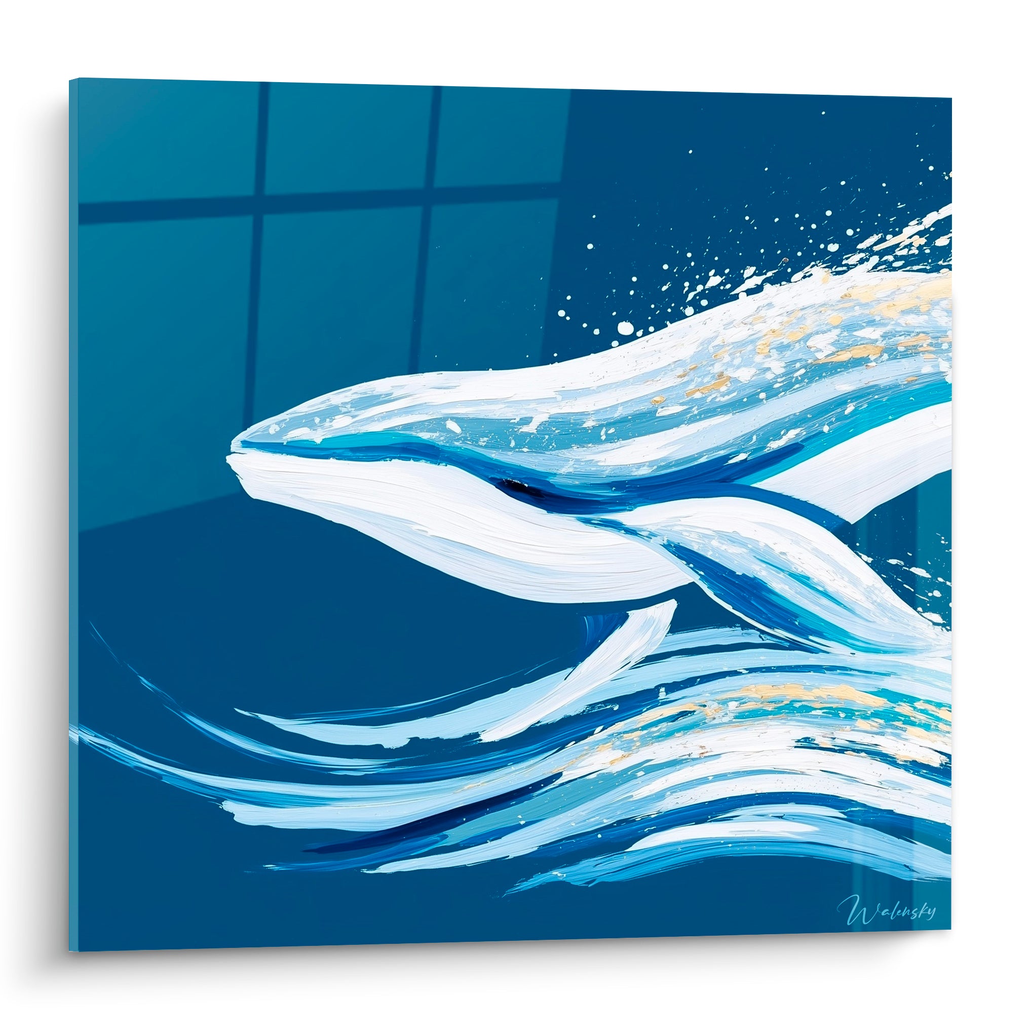 Baleine bleu marine et blanc jaillissant des flots avec éclaboussures dorées, style pictural expressif