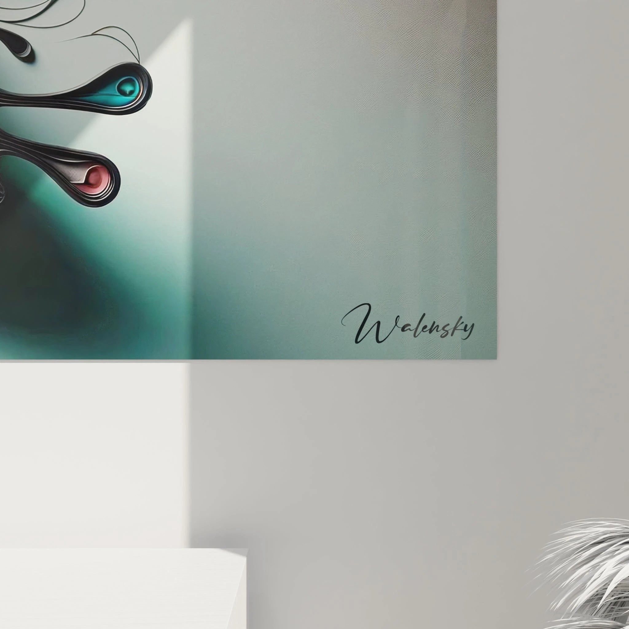 Un tableau d'animal présentant un papillon en vue latérale avec des ailes structurées par des lignes courbes et des formes ovales. Les teintes noir, gris, turquoise et rose créent un dégradé harmonieux. La texture suggère un assemblage délicat de bandelettes et de gouttes en relief sur fond neutre.