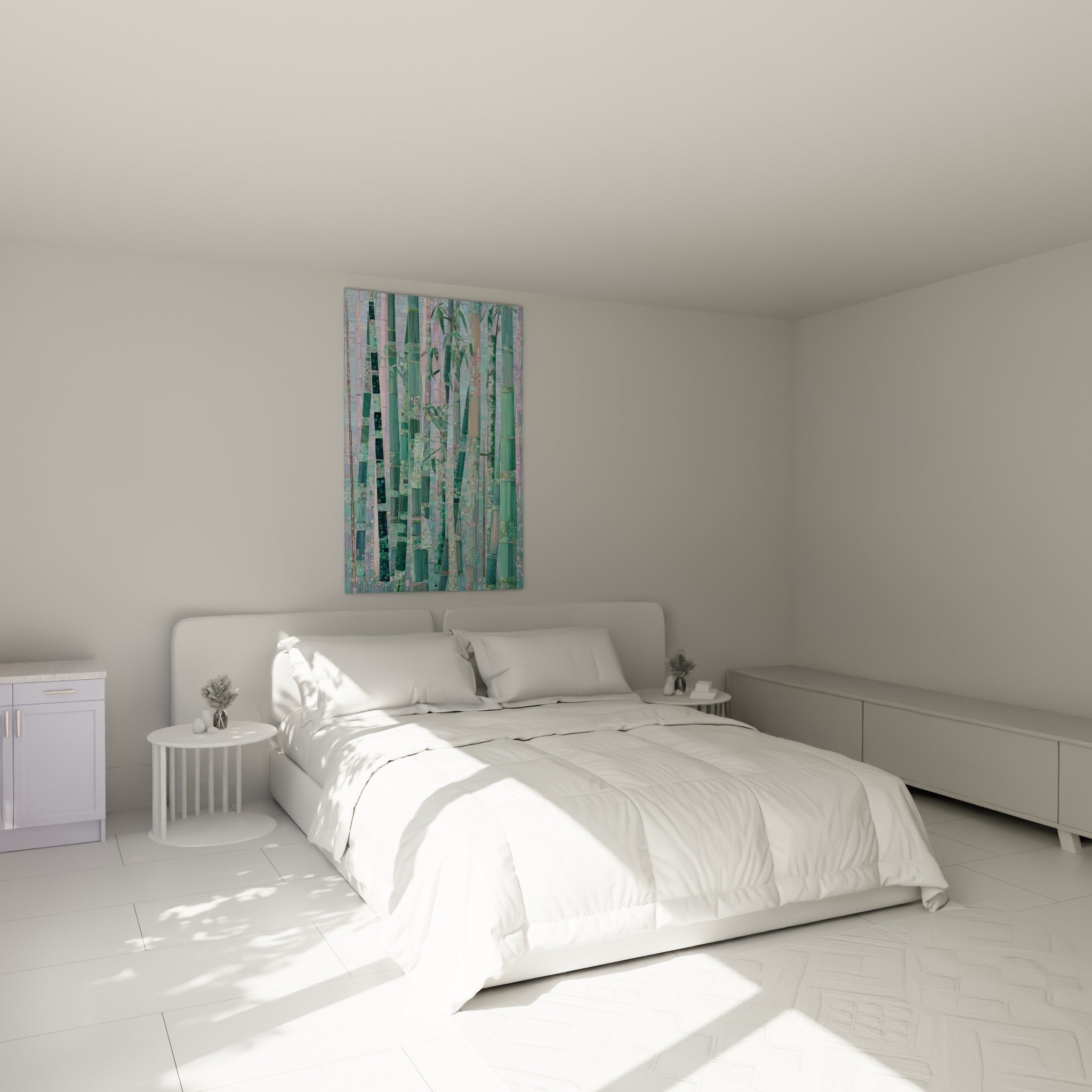 Tiges de bambou vert sapin et rose poudré déployées au-dessus d'un lit dans une chambre claire