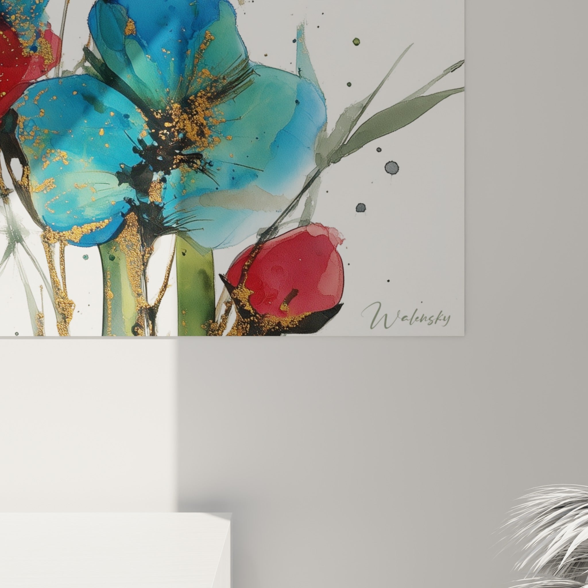 Détail des pétales bambou où l'encre bleue et dorée se mêle en coulures fines sur le papier texturé
