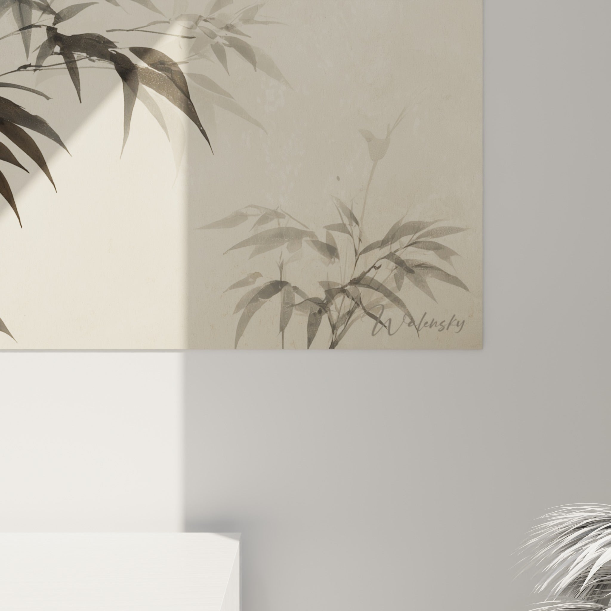 Détail du bambou révélant les nuances de noir et de gris fondues dans le grain ivoire de la toile