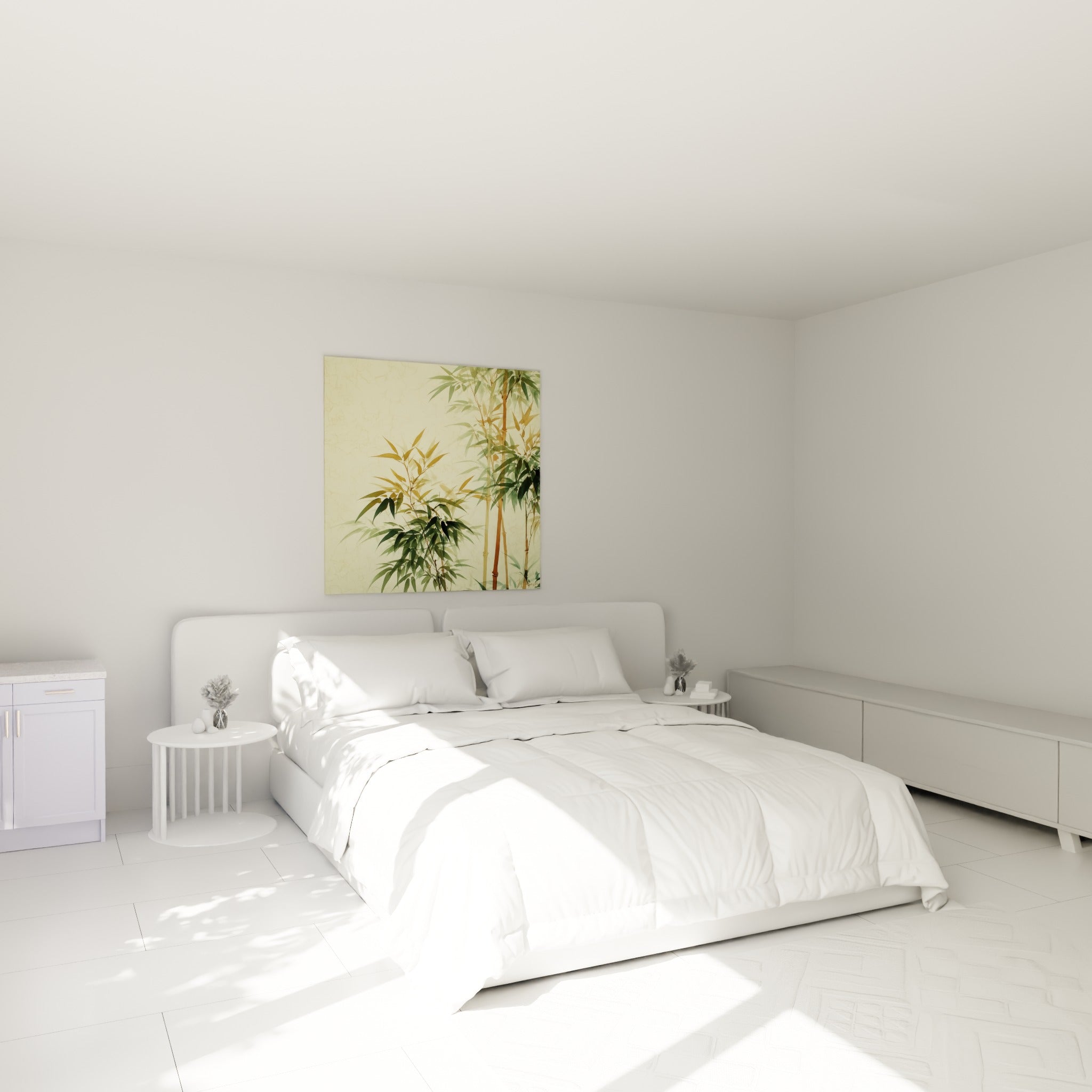 Bambou aux feuilles vertes et dorées accroché au-dessus d'un lit dans une chambre claire