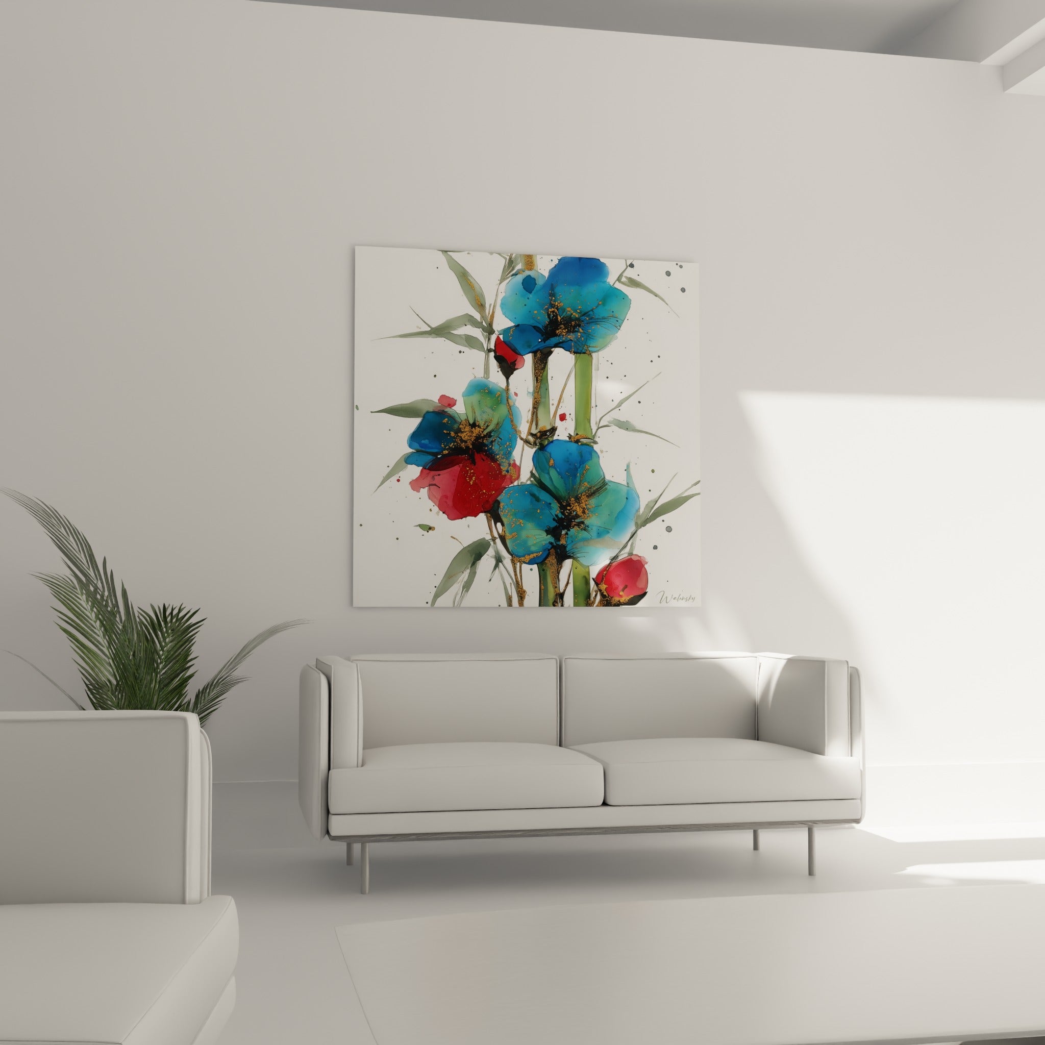 Pétales bambou bleu profond et rouge vif, encre fluide, au-dessus d'un canapé dans un salon lumineux