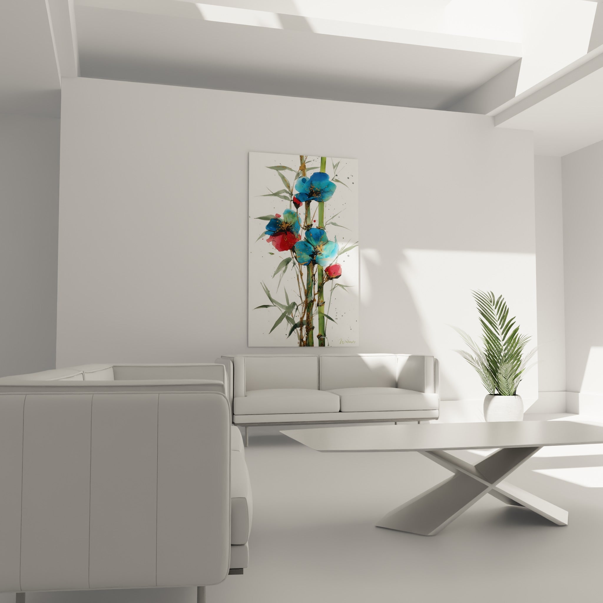 Tiges de bambou vert et fleurs bleu turquoise disposées au-dessus d'un canapé dans un salon lumineux
