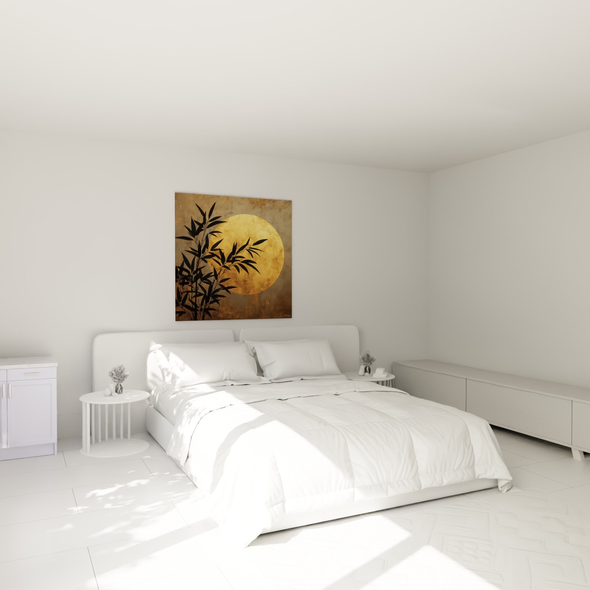 Silhouette de bambou noire et disque doré au-dessus d'un lit dans une chambre claire
