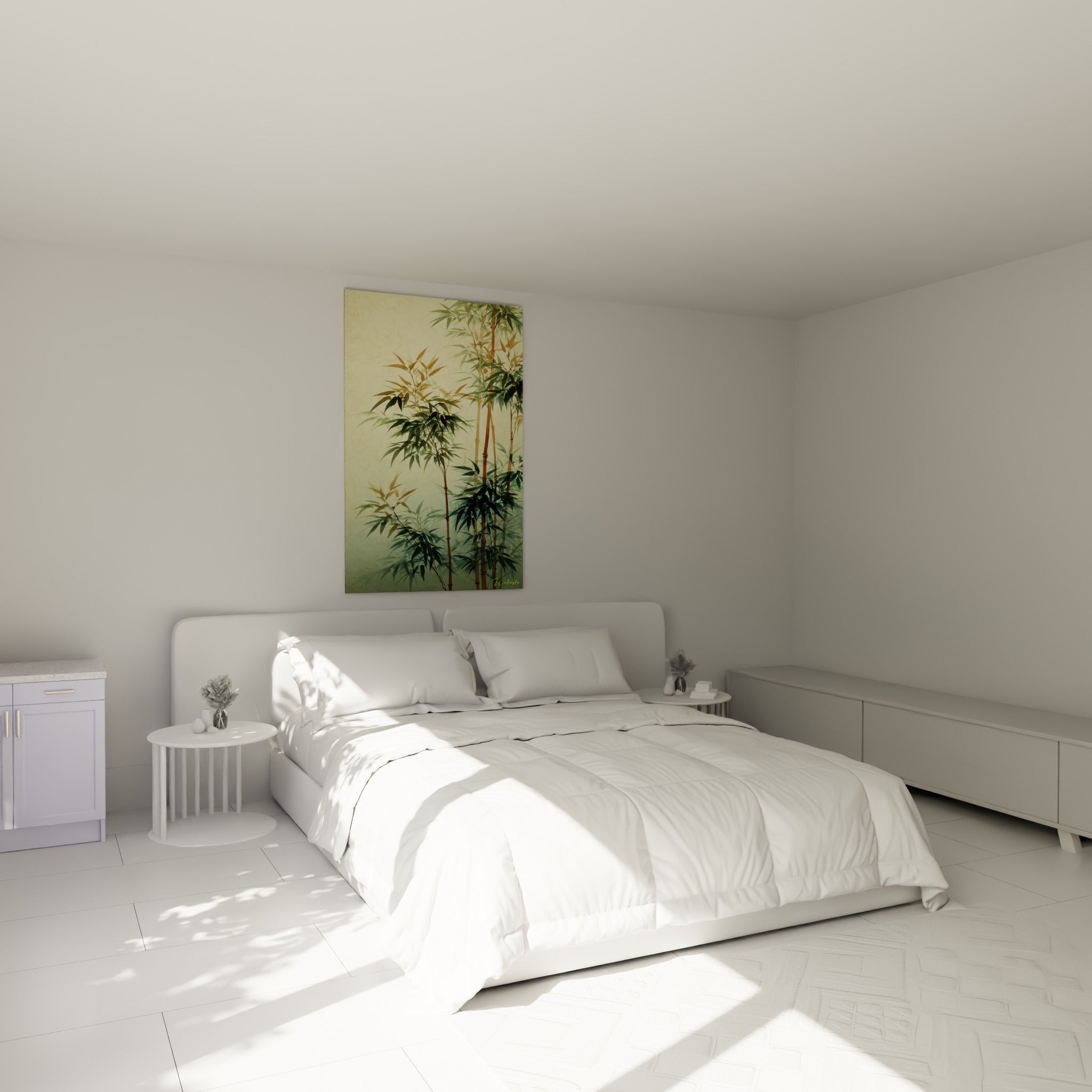 Bambou aux feuilles vert d'eau et tiges dorées accroché au-dessus d'un lit dans une chambre claire