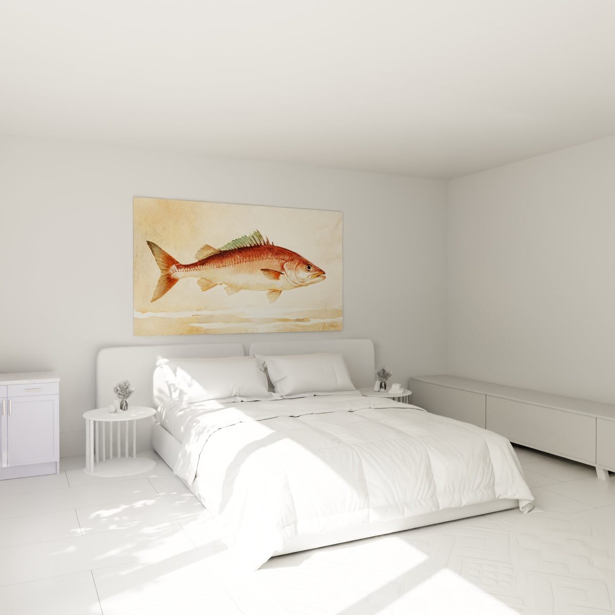 Poisson barracuda terracotta et crème disposé au-dessus d'un lit dans une chambre claire