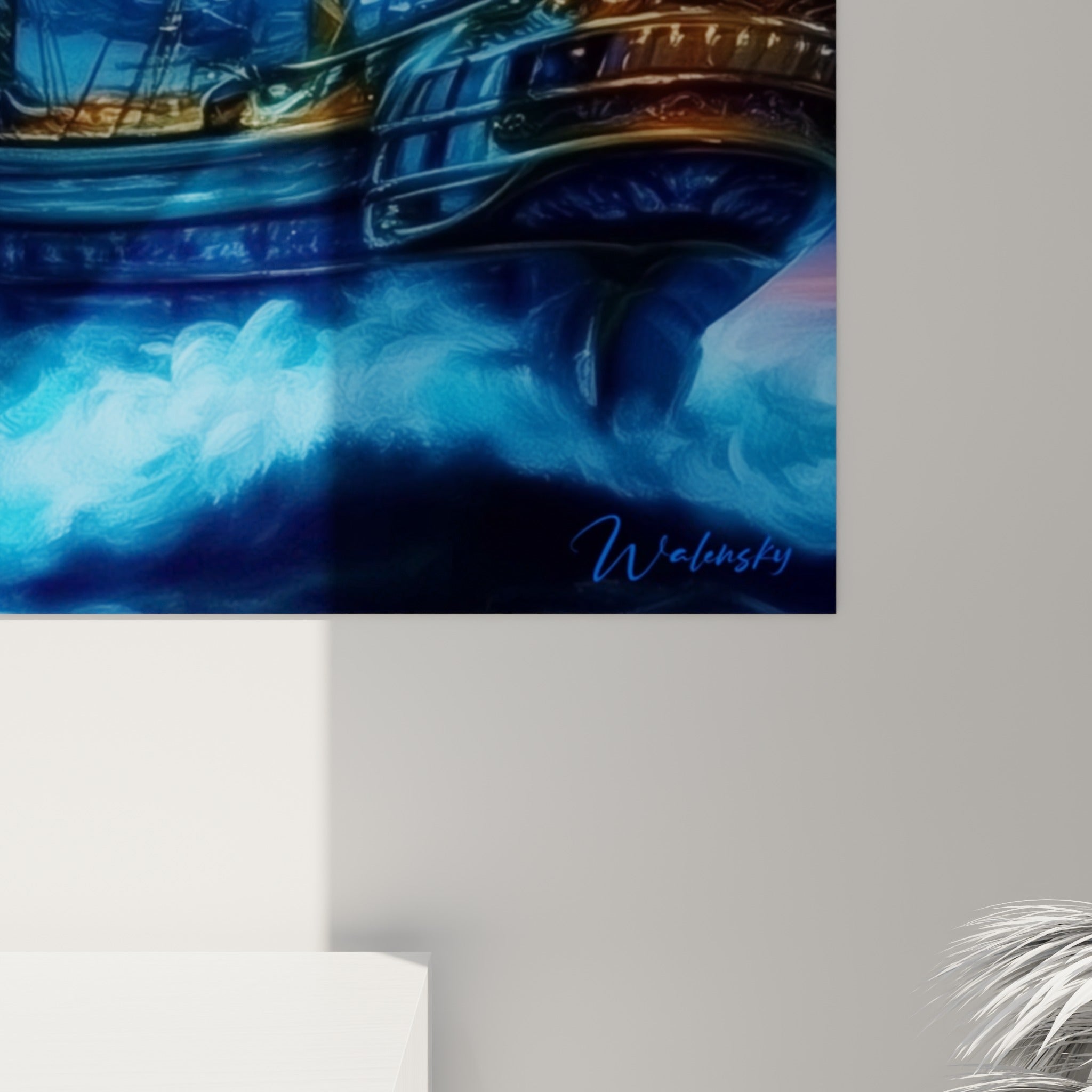 Détail des voiles bleu marine texturées et des reflets dorés de la coque à la surface de la toile