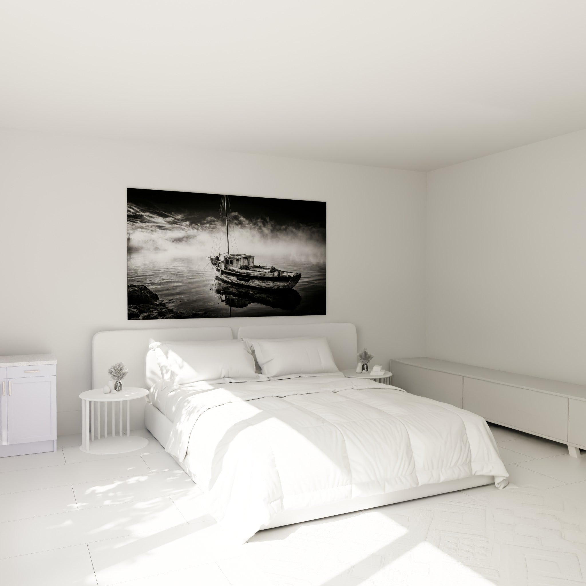 Embarcation abandonnée aux tons noir et blanc accrochée au-dessus d'un lit dans une chambre claire