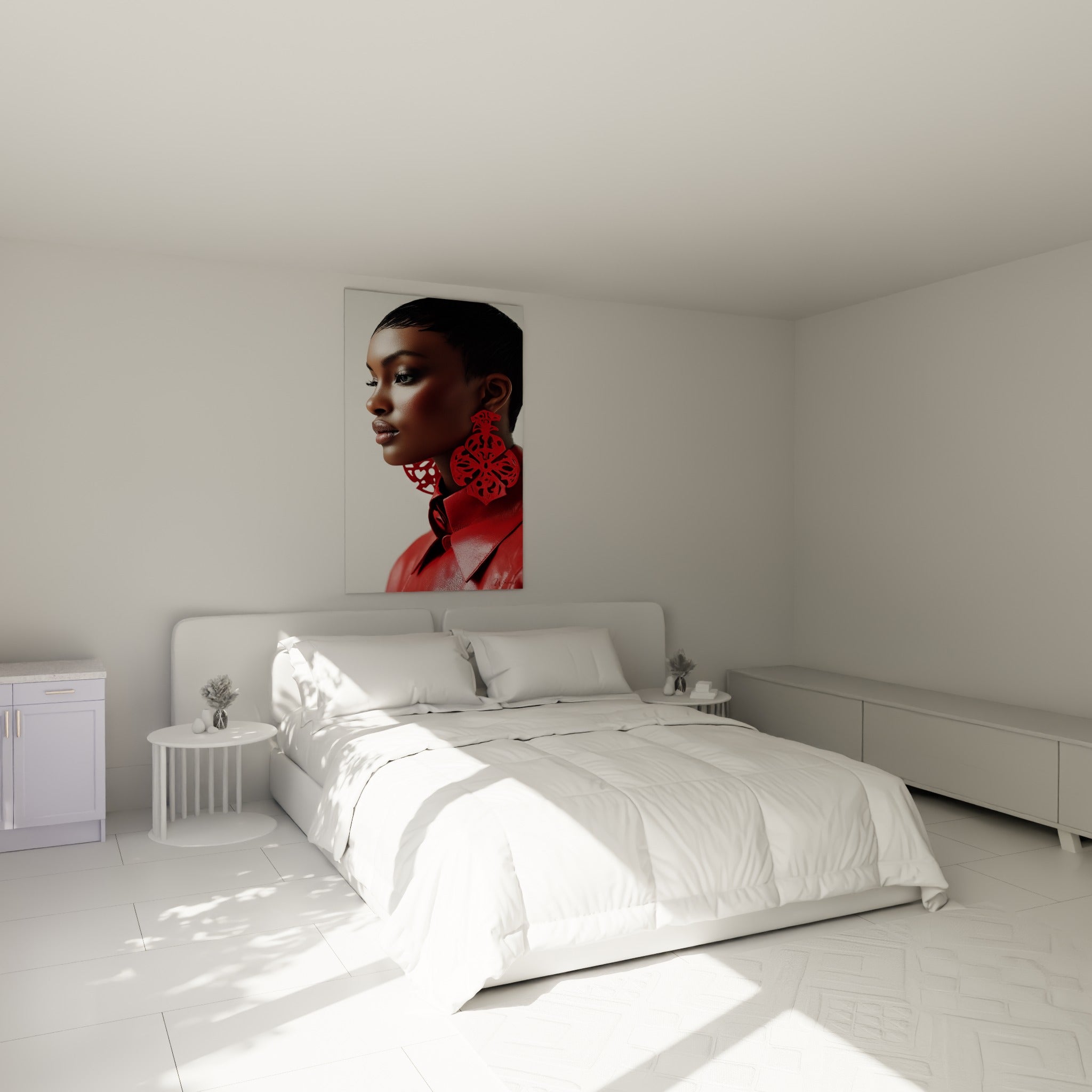 Portrait féminin rouge et anthracite, boucles sculptées, au-dessus d'un lit dans une chambre claire