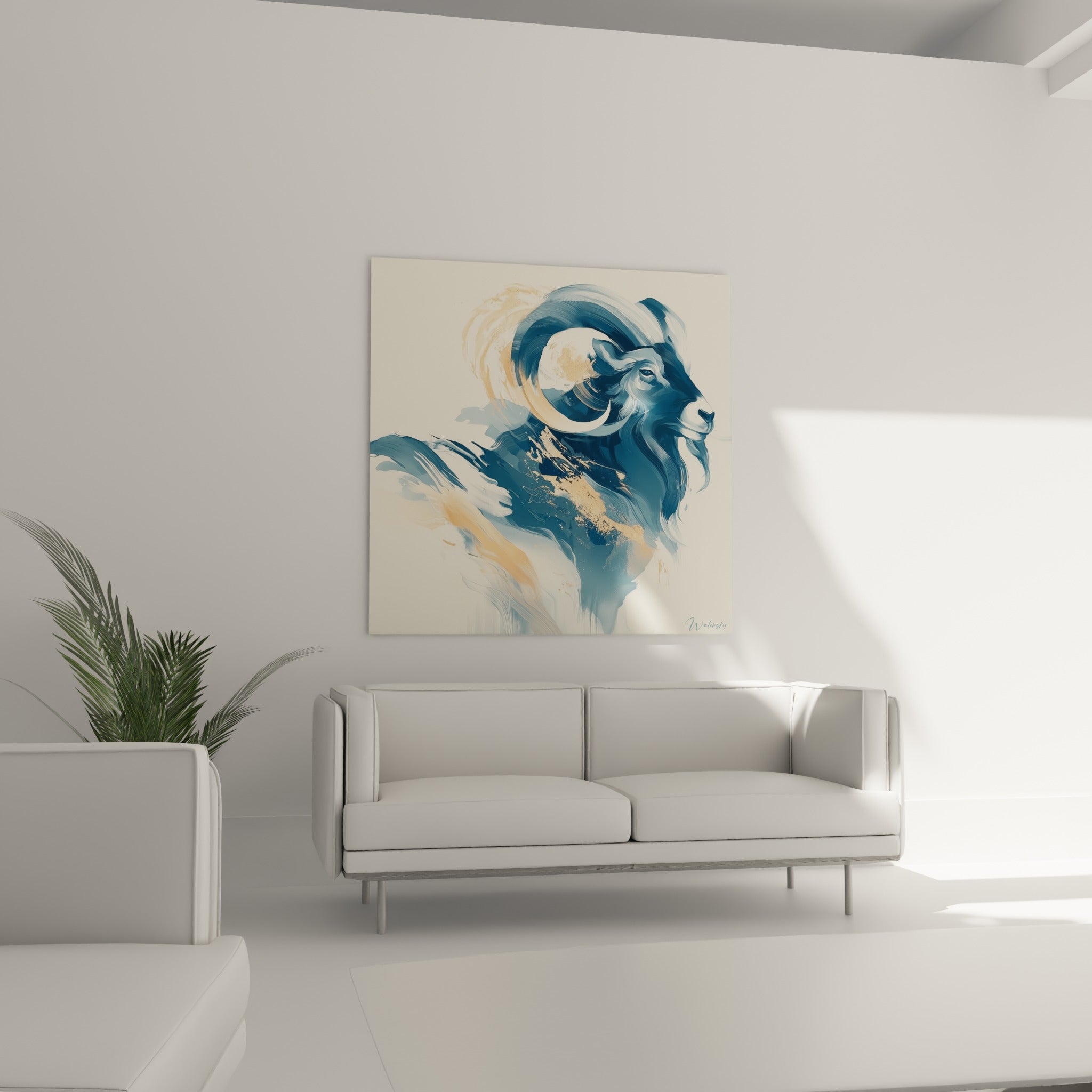 Portrait de bélier aux nuances beige sable et bleu marine placé au-dessus d'un canapé dans un salon lumineux