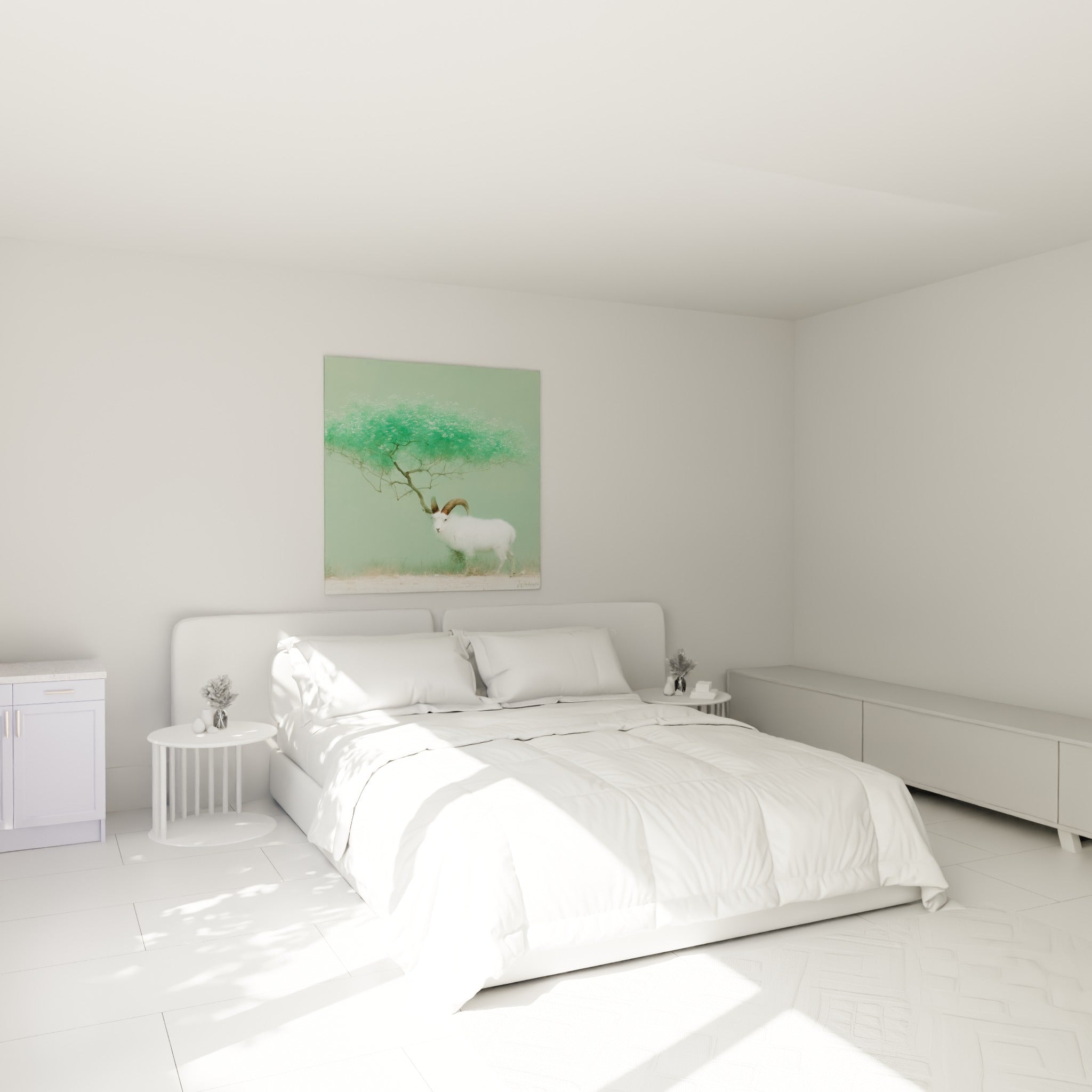 Silhouette du Bélier blanc et vert sauge accrochée au-dessus d'un lit dans une chambre claire