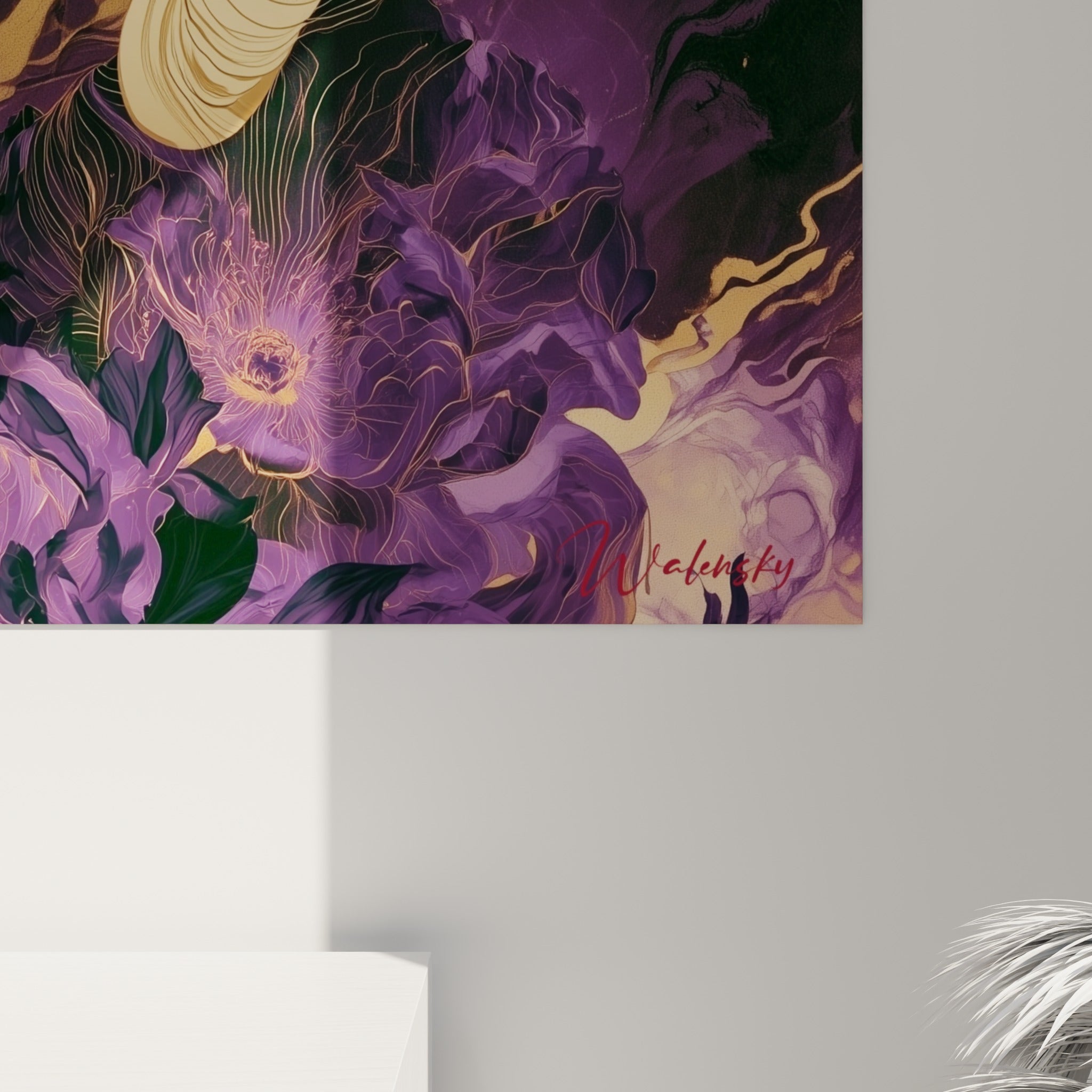 Détail des cornes dorées striées et du pelage violet du Bélier révélant le grain fin de l'impression