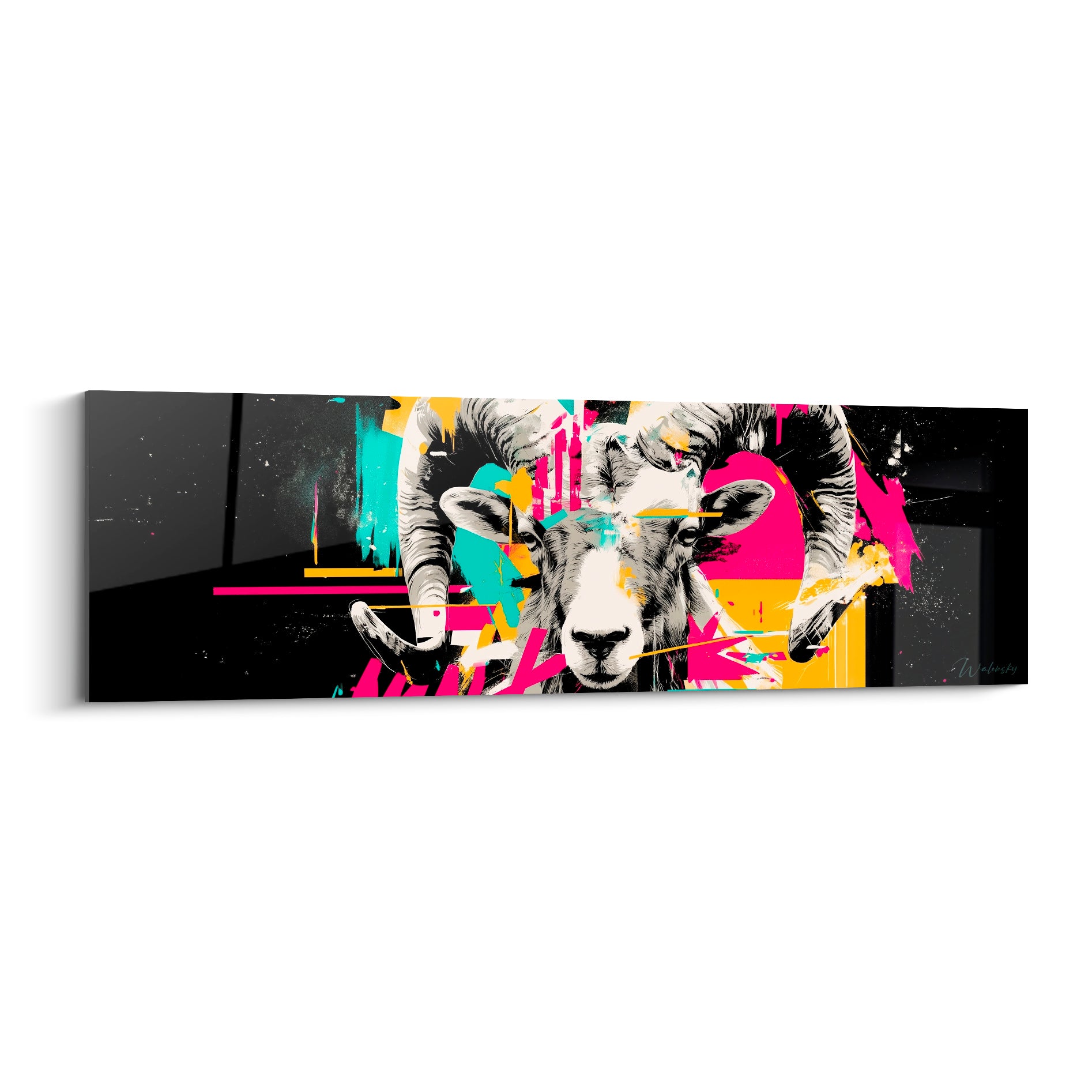 Bélier en noir et blanc, cornes massives, éclats rose fuchsia et jaune sur fond noir