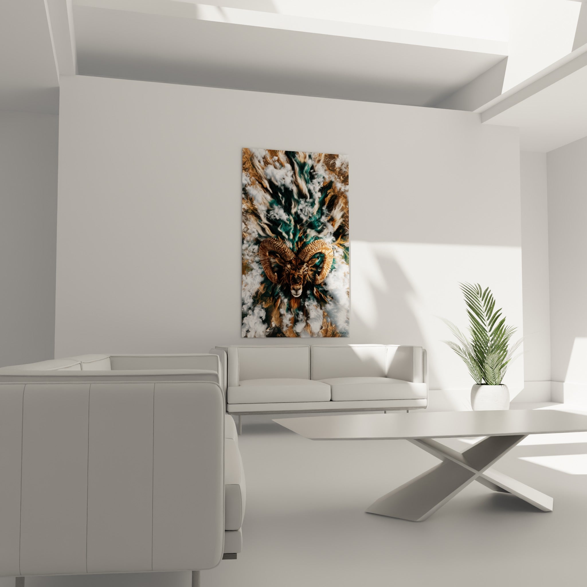 Fumée turquoise et pelage ocre du bélier accrochés au-dessus d'un canapé dans un salon lumineux