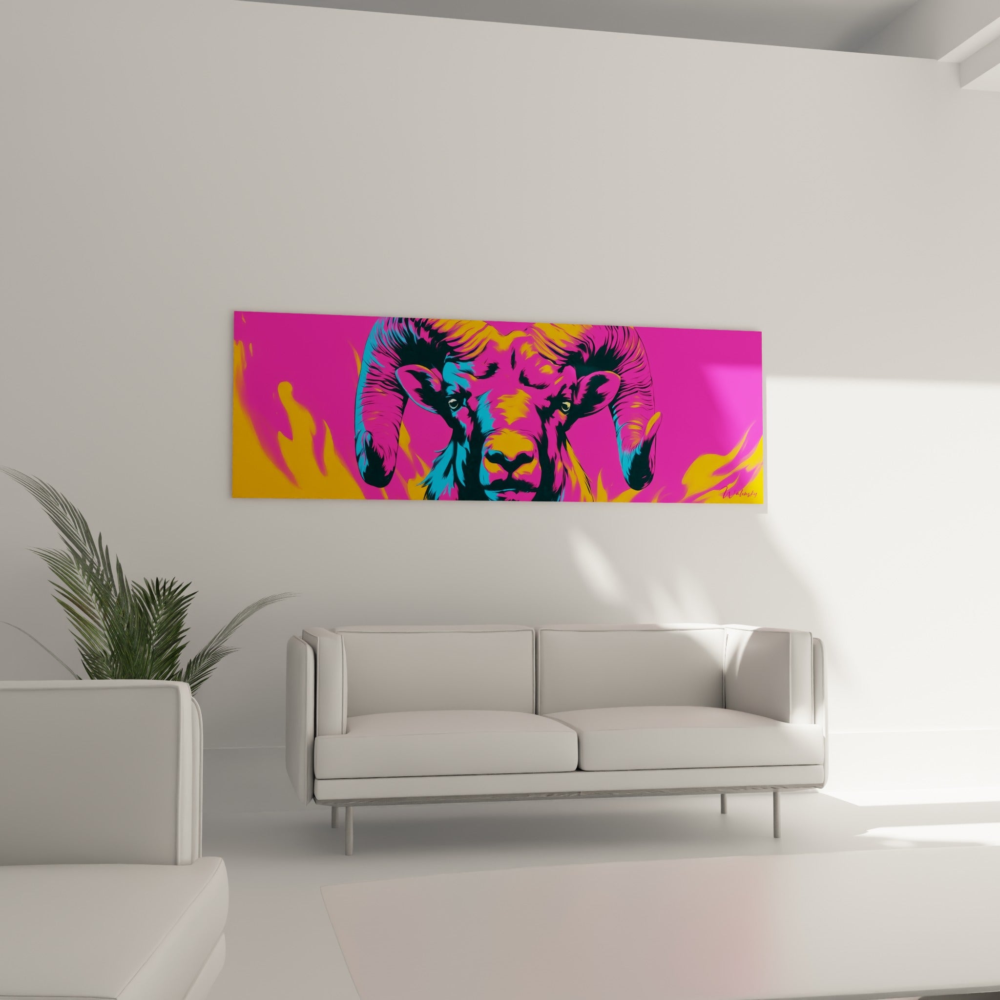 Visage graphique du Bélier fuchsia et orangé, suspendu au-dessus d'un canapé dans un salon lumineux