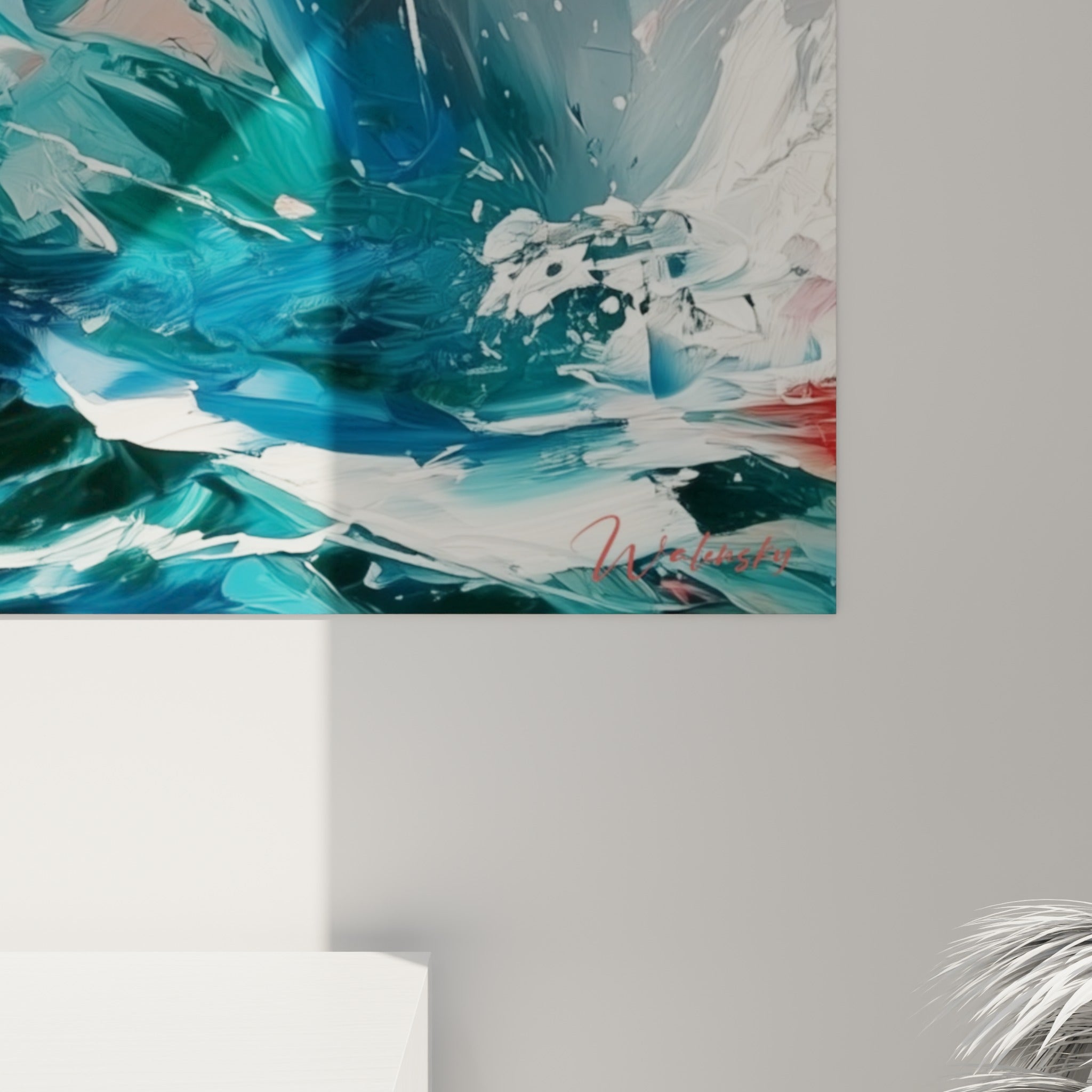 Empâtements turquoise et blancs se mêlant sur le corps du beluga, coulures et grain de peinture visibles de près