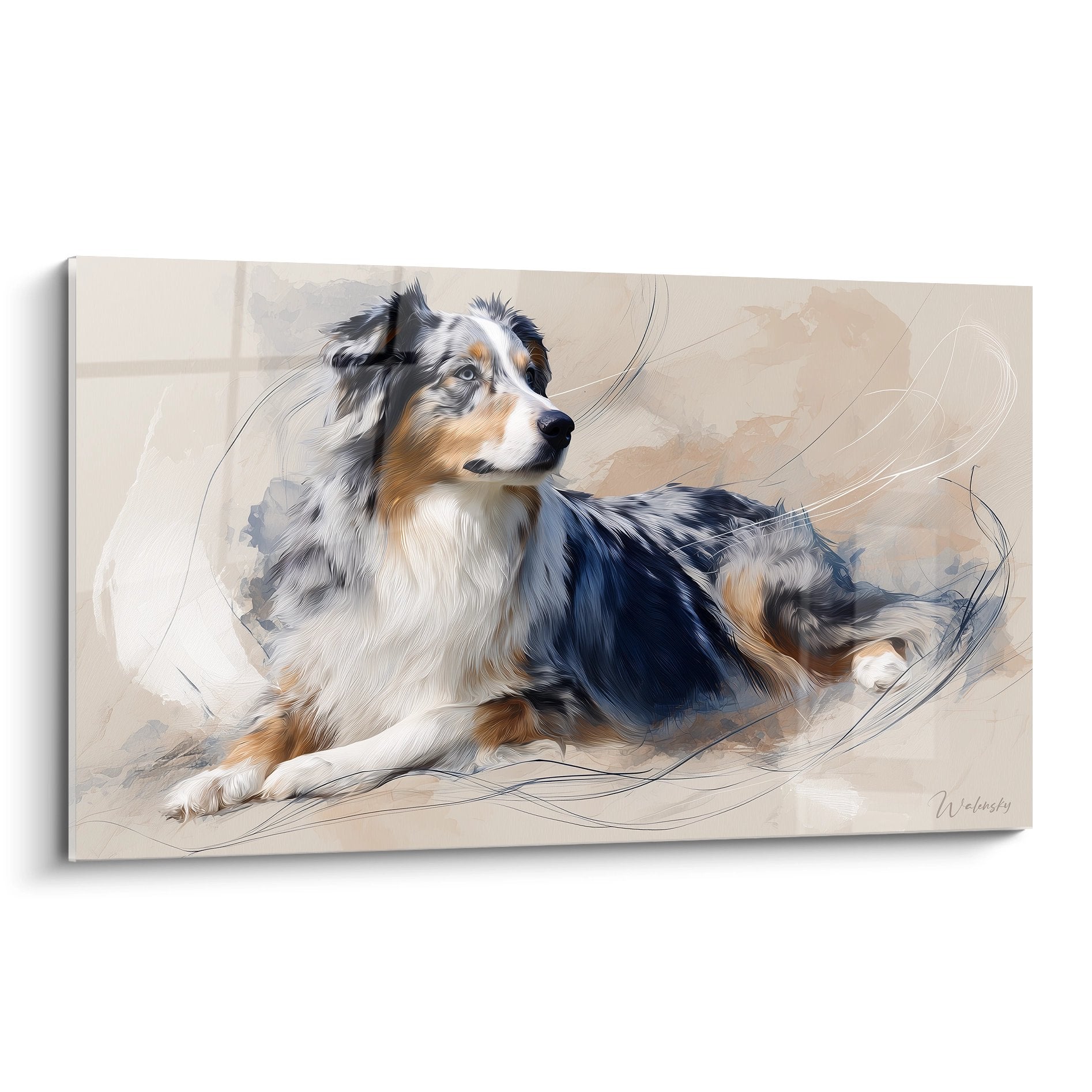Kunstdruck Australian Shepherd dreifarbig liegend in Beige- und Blue-Merle-Tönen auf puderfarbenem Hintergrund