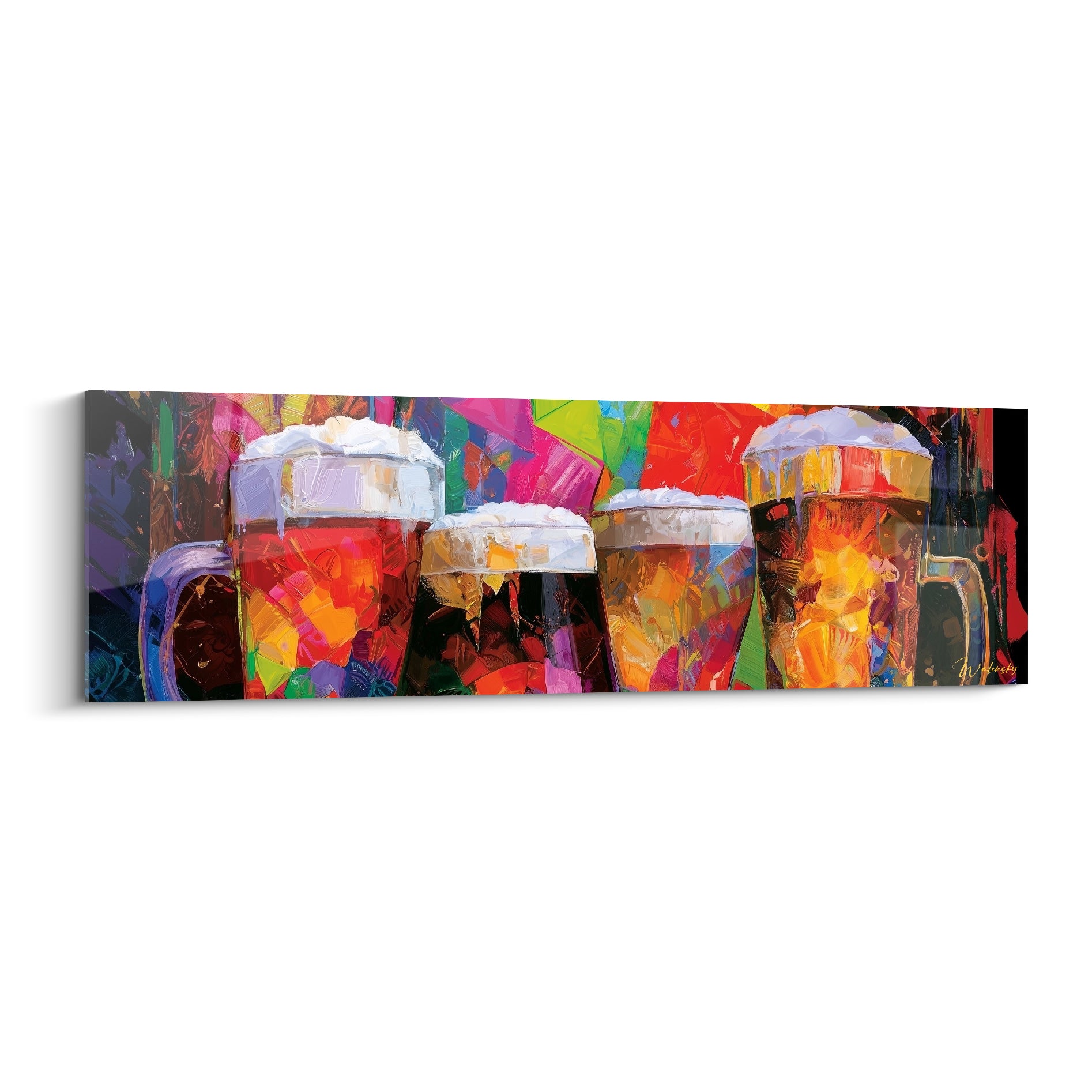 Quatre chopes de bière mousseuses aux teintes ambrées et orangées sur fond fuchsia et vert éclaté