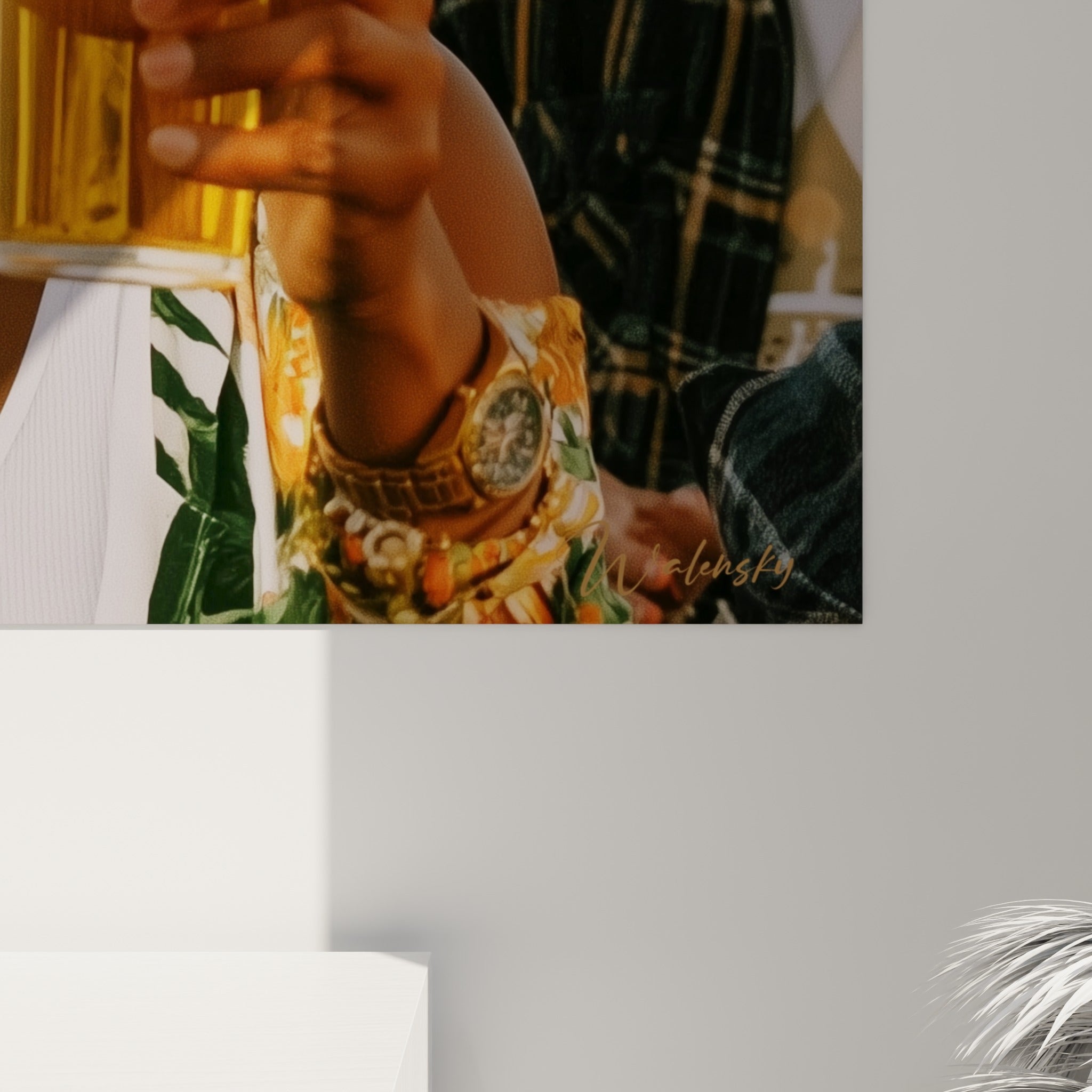Grain de l'impression révélant les nuances dorées et vertes du tableau Bière festif